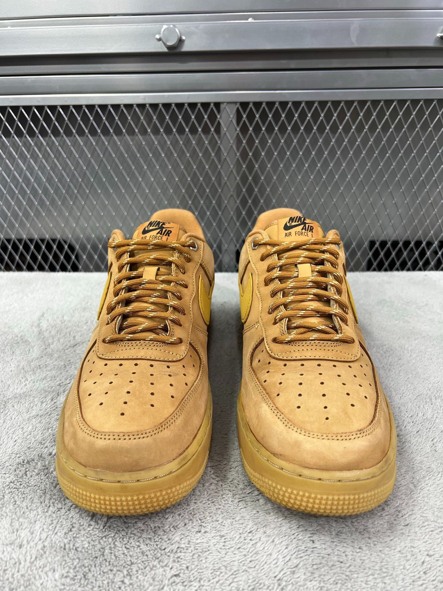 Nike Nike Lowtop Sneakers 44.5 Men Size US 11 / EU 44 - 2 Thumbnail
