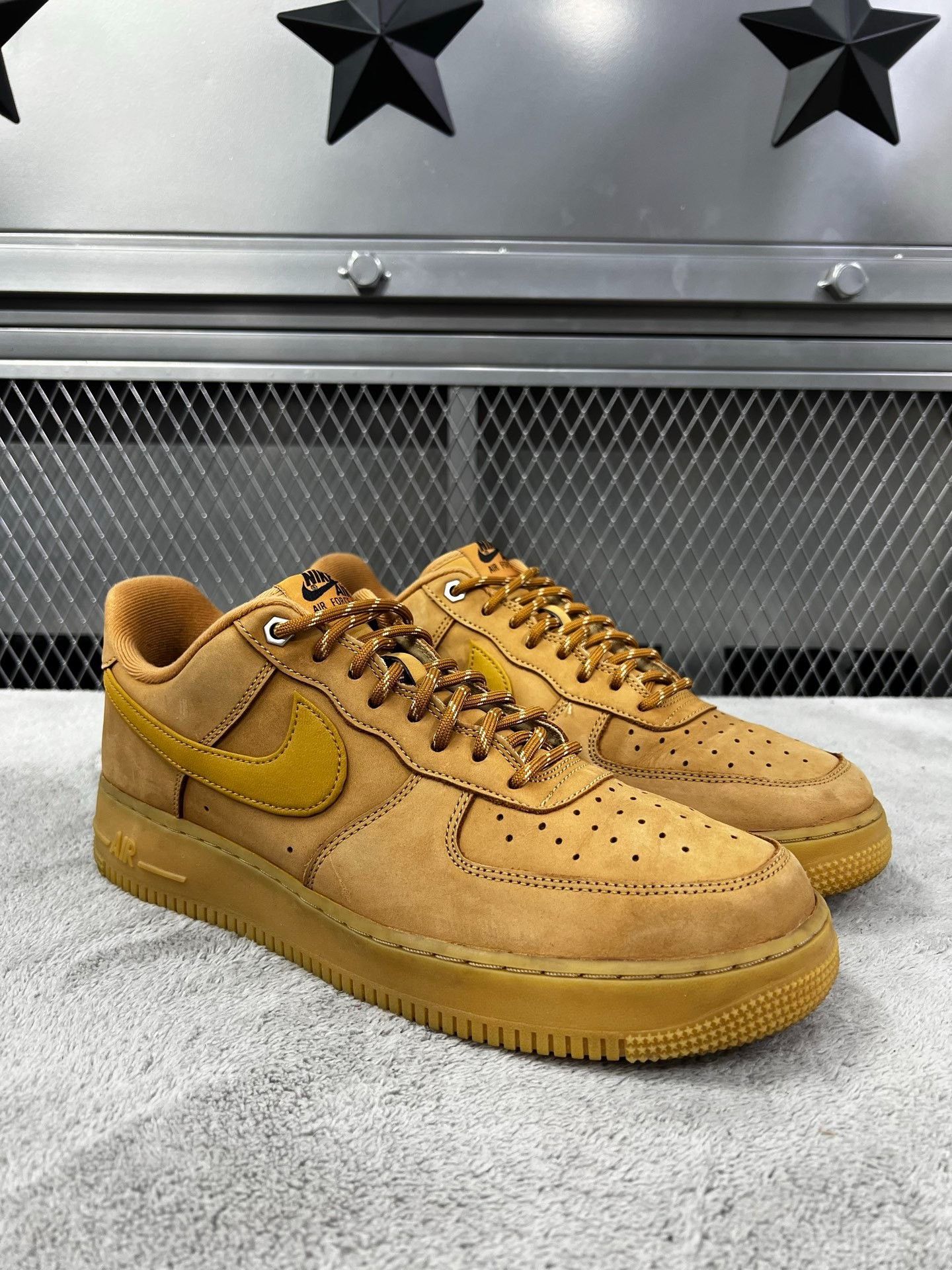 Nike Nike Lowtop Sneakers 44.5 Men Size US 11 / EU 44 - 3 Thumbnail