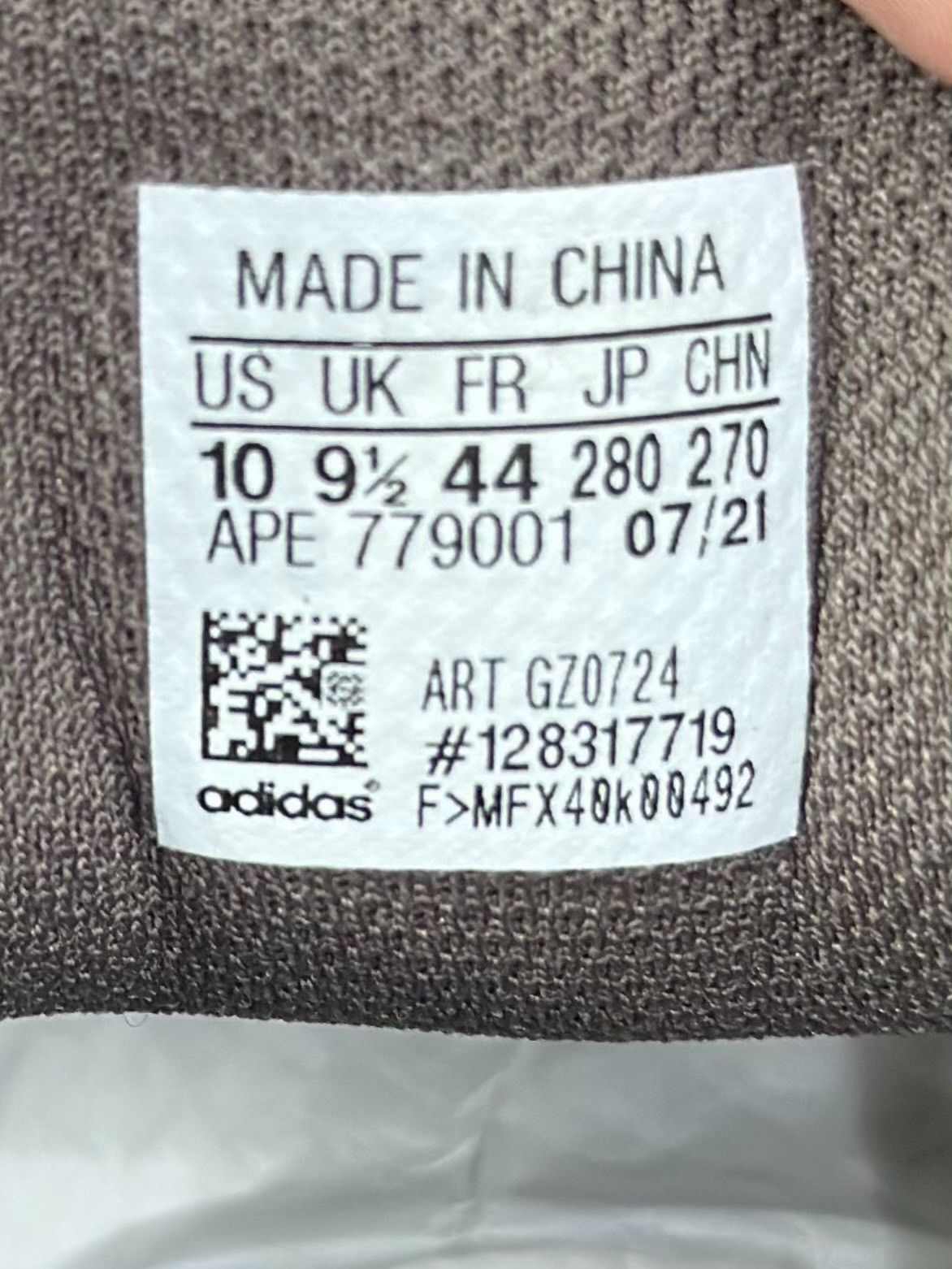 Adidas Adidas YEEZY Brown Lowtop Sneakers M Men Size US 10 / EU 43 - 7 Thumbnail