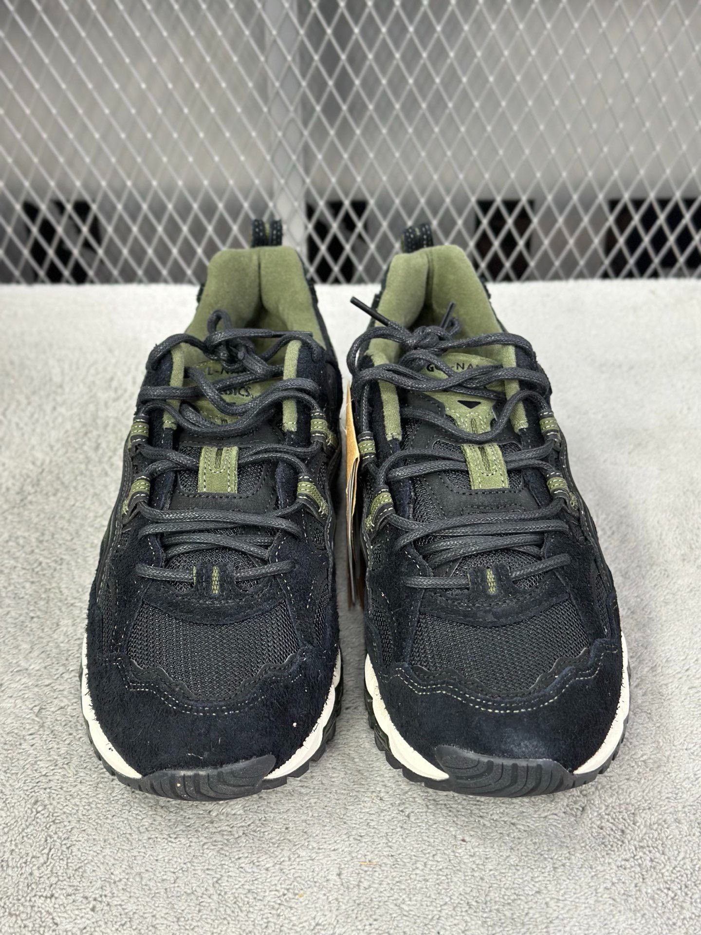 Asics Asics Running Green Lowtop Sneakers 43.5 Men Size US 10.5 / EU 43-44 - 2 Thumbnail