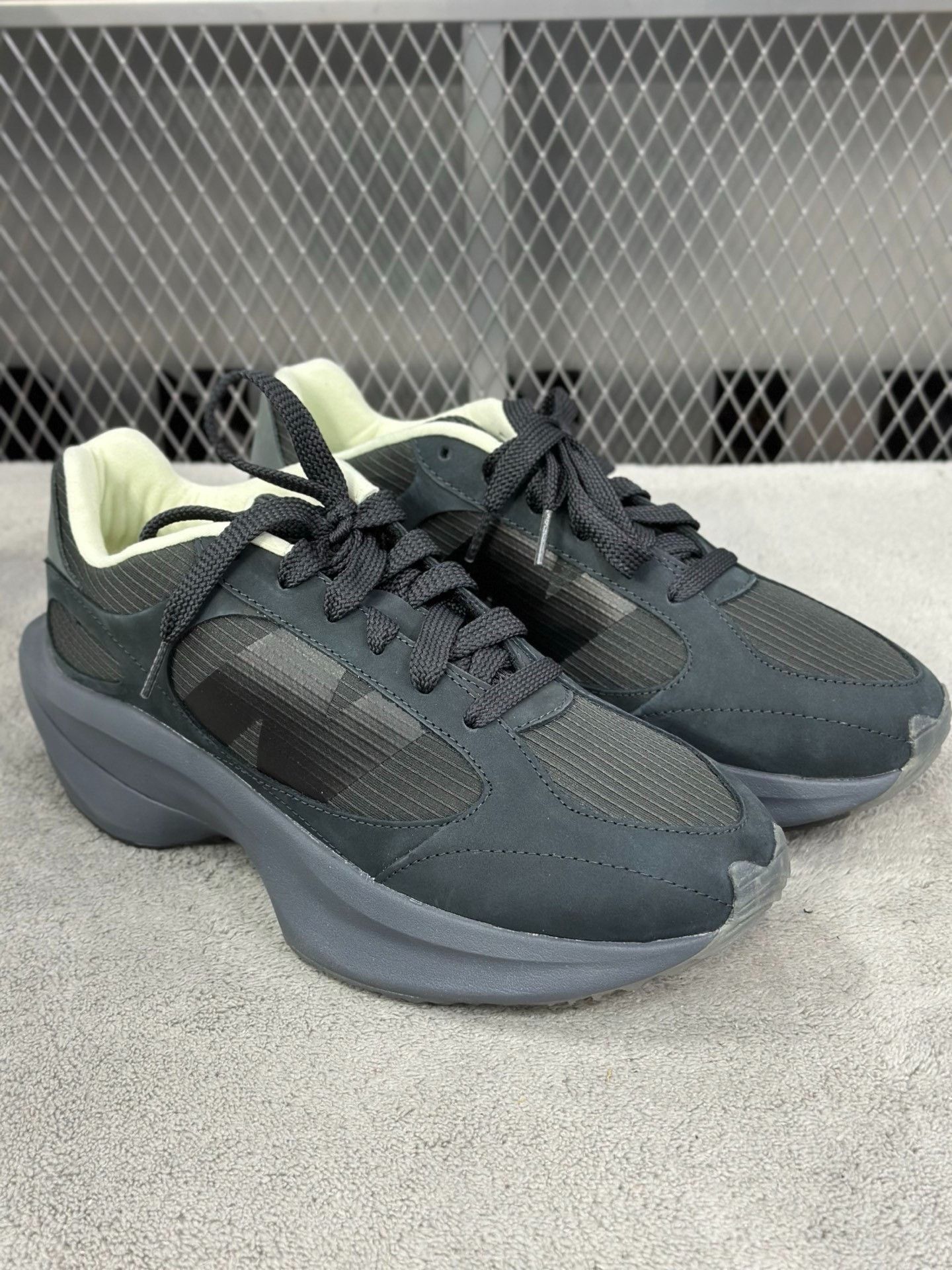 New Balance New Balance Running Black Lowtop Sneakers 44 Men Size US 10.5 / EU 43-44 - 3 Thumbnail