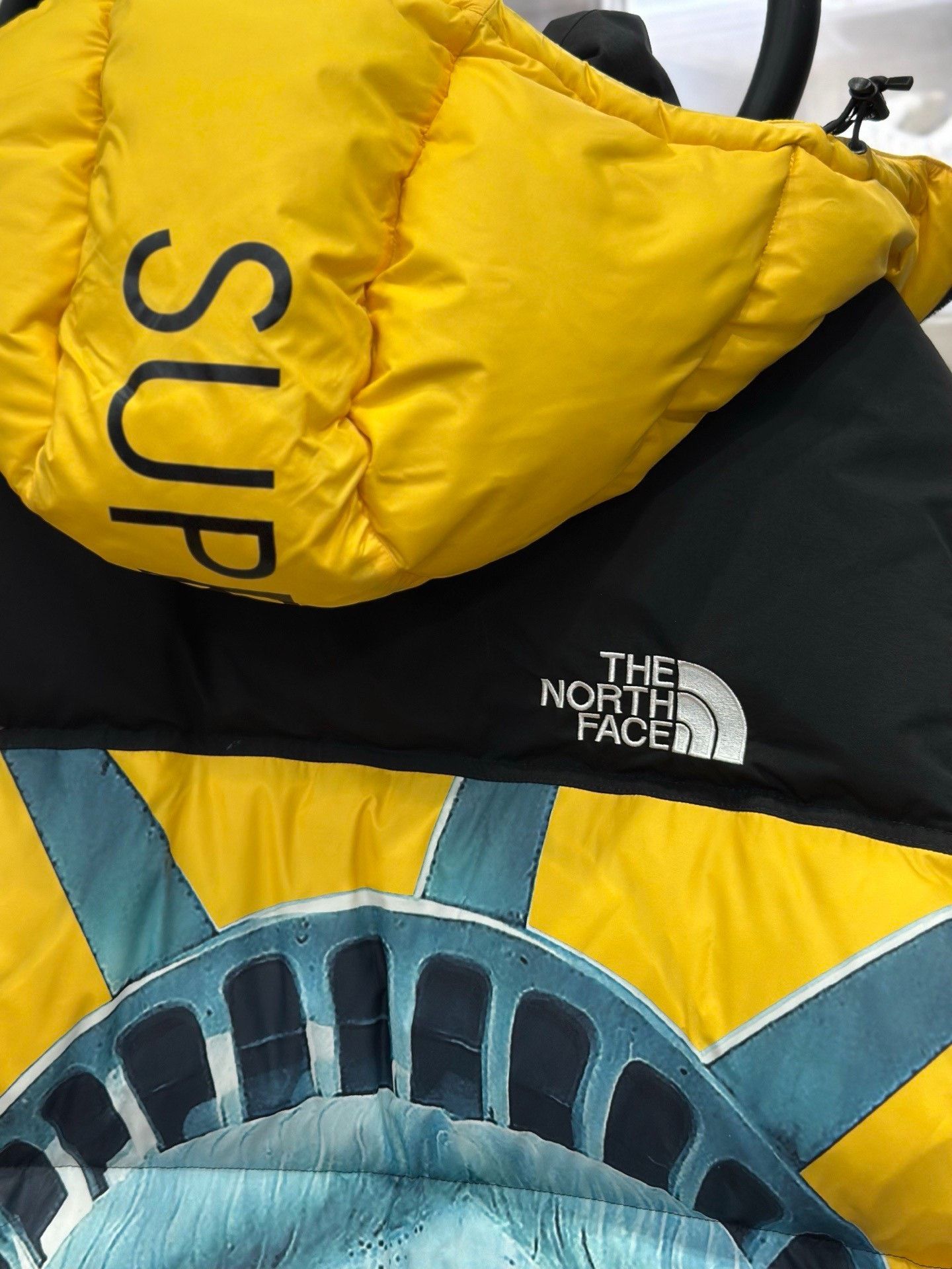 The North Face The North Face Collab Yellow Heavy Coat M Men Size US M / EU 48-50 / 2 - 5 Thumbnail