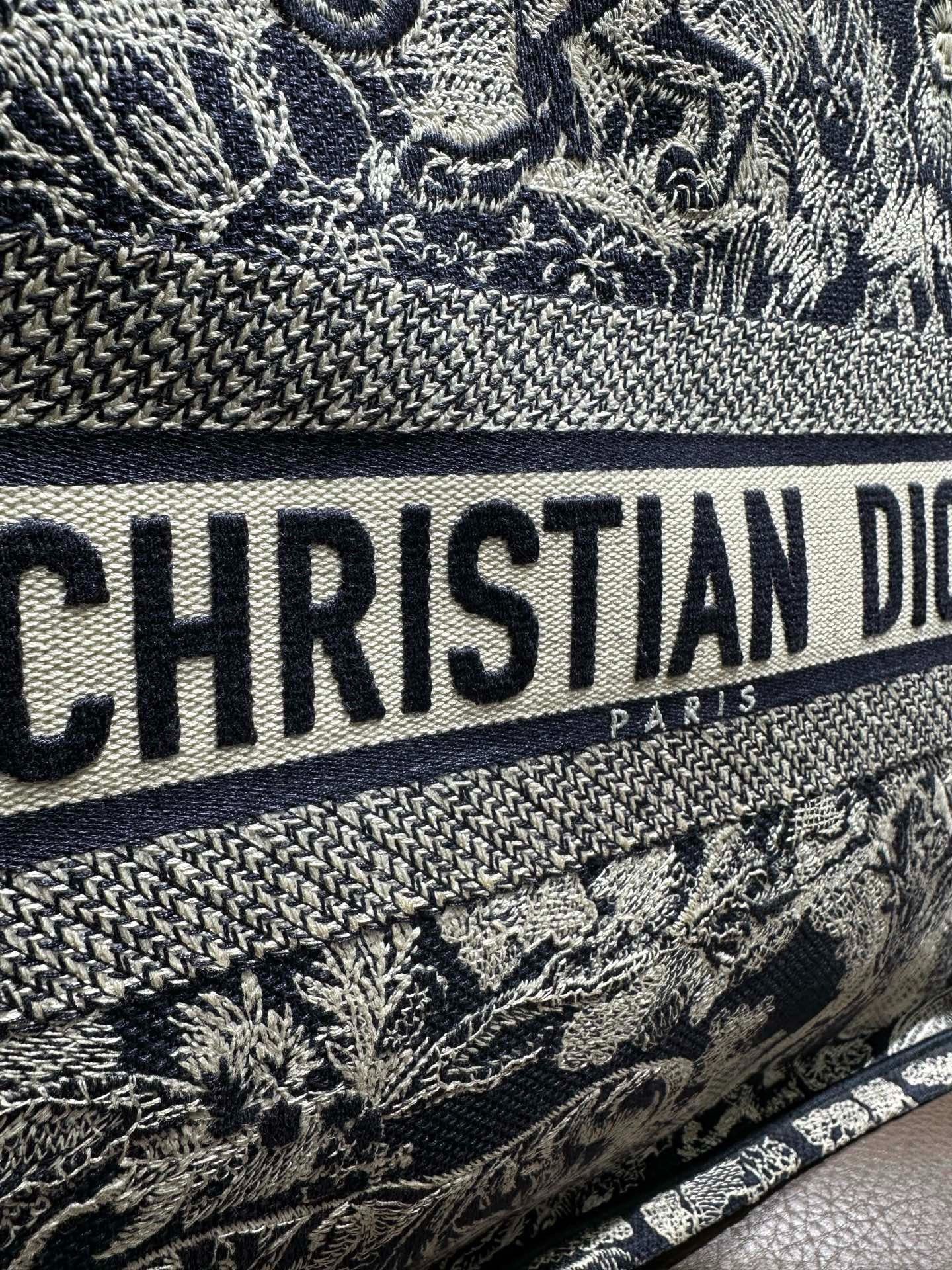 Dior Dior Embroidered Multi Shoulder Bag 41 Women Size ONE SIZE - 3 Thumbnail