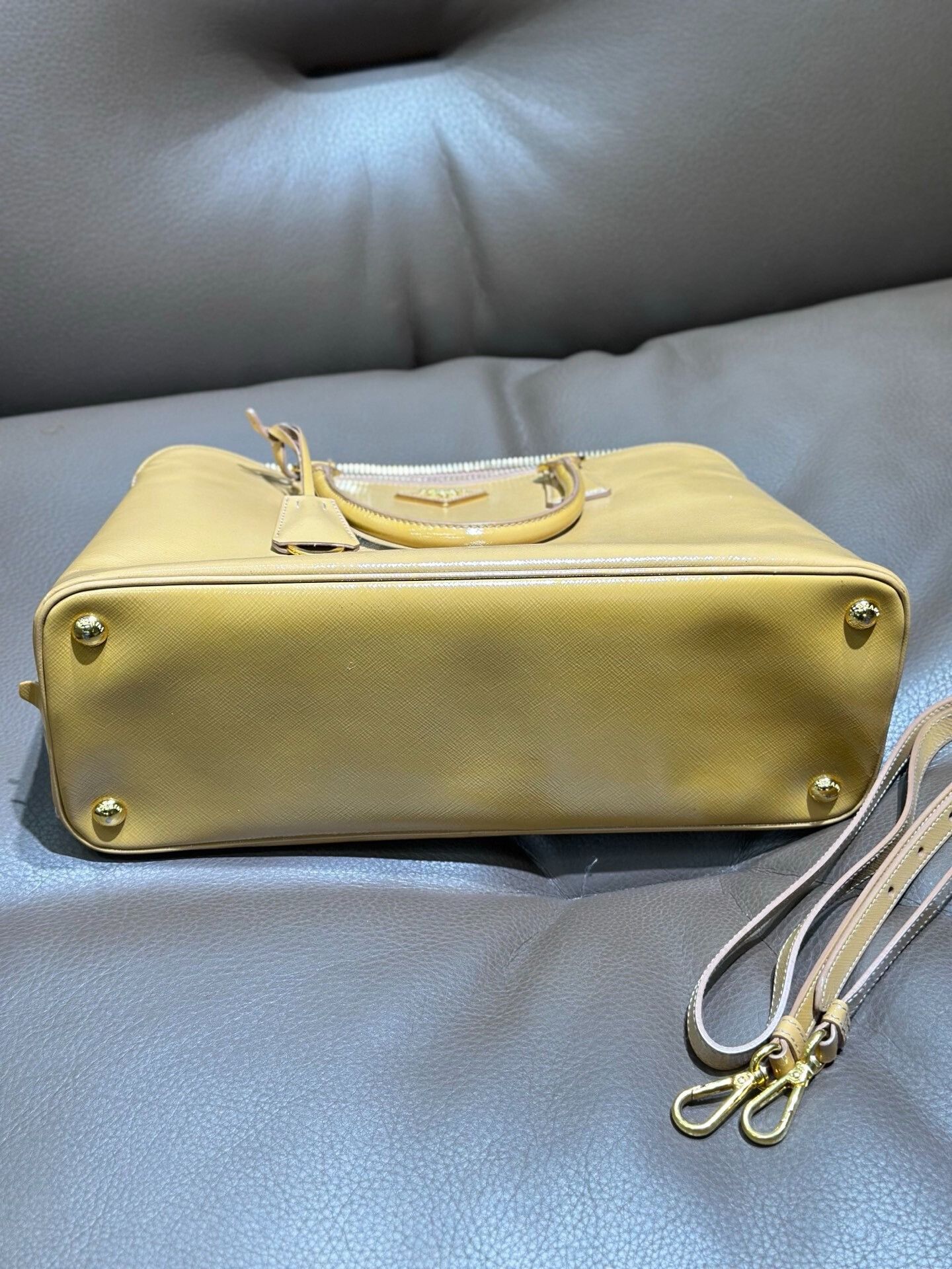Prada Prada Yellow Shoulder Bag 2XL Women Size ONE SIZE - 8 Thumbnail