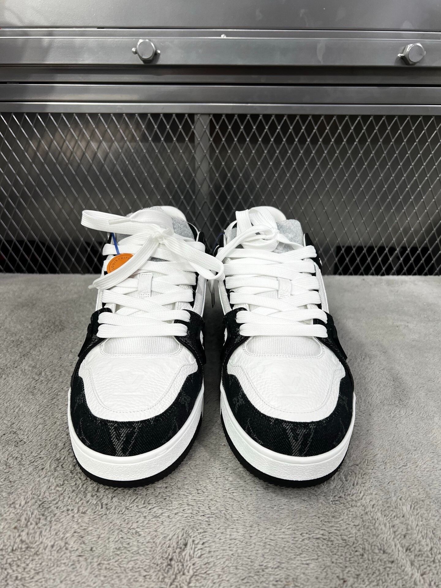 Louis Vuitton Louis Vuitton Training Denim Black Lowtop Sneakers 42 Men Size US 9 / EU 42 - 2 Thumbnail