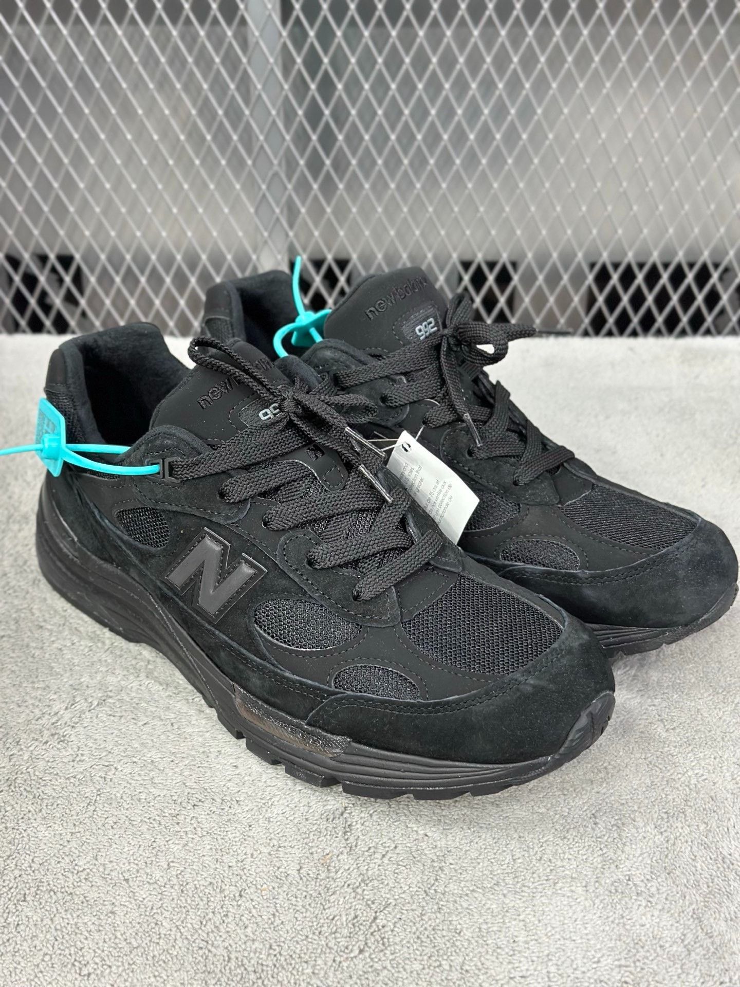 New Balance New Balance Black Lowtop Sneakers 43 Men Size US 10 / EU 43 - 3 Thumbnail