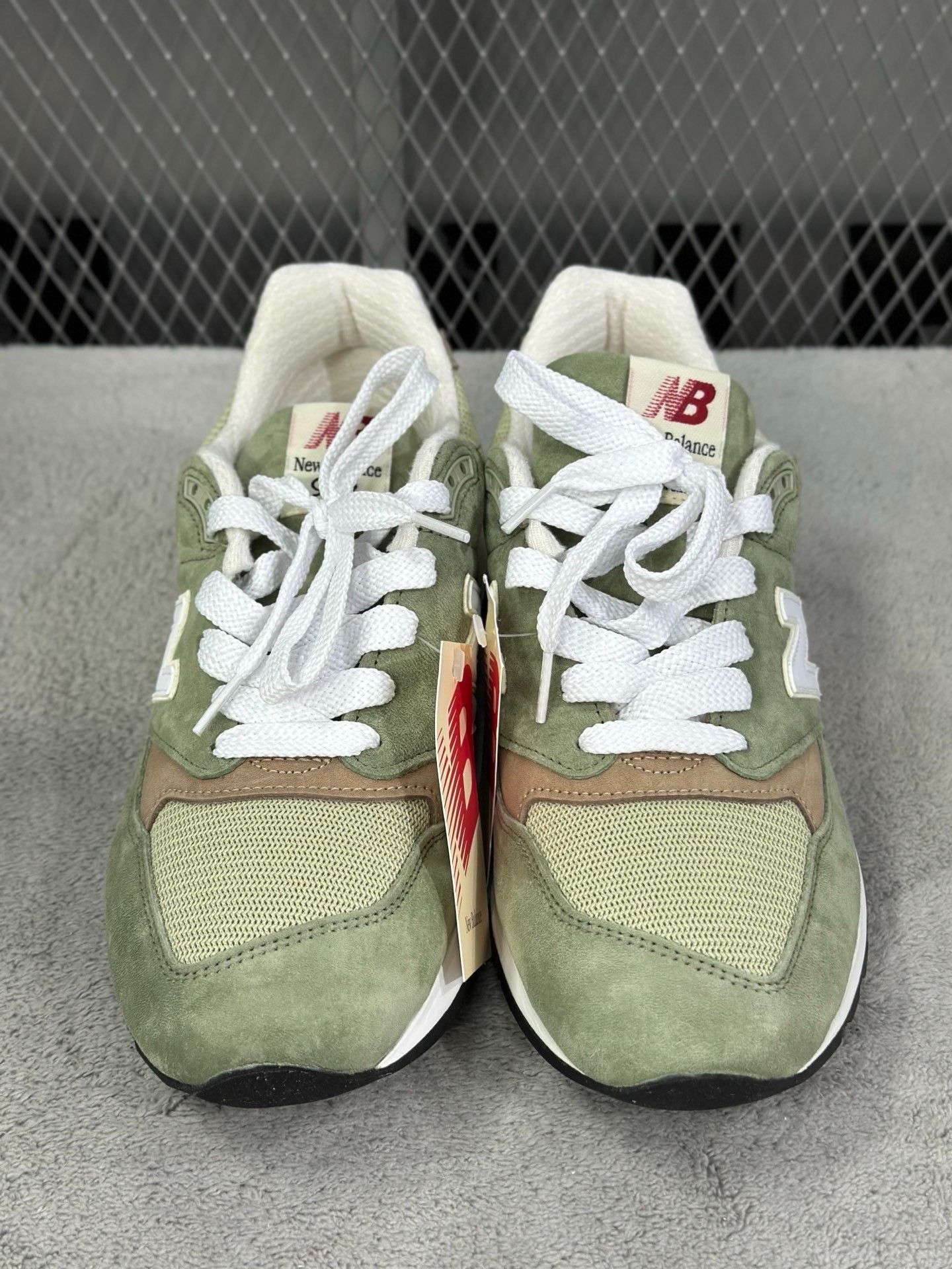 New Balance New Balance Lowtop Sneakers 44 Men Size US 10.5 / EU 43-44 - 2 Thumbnail