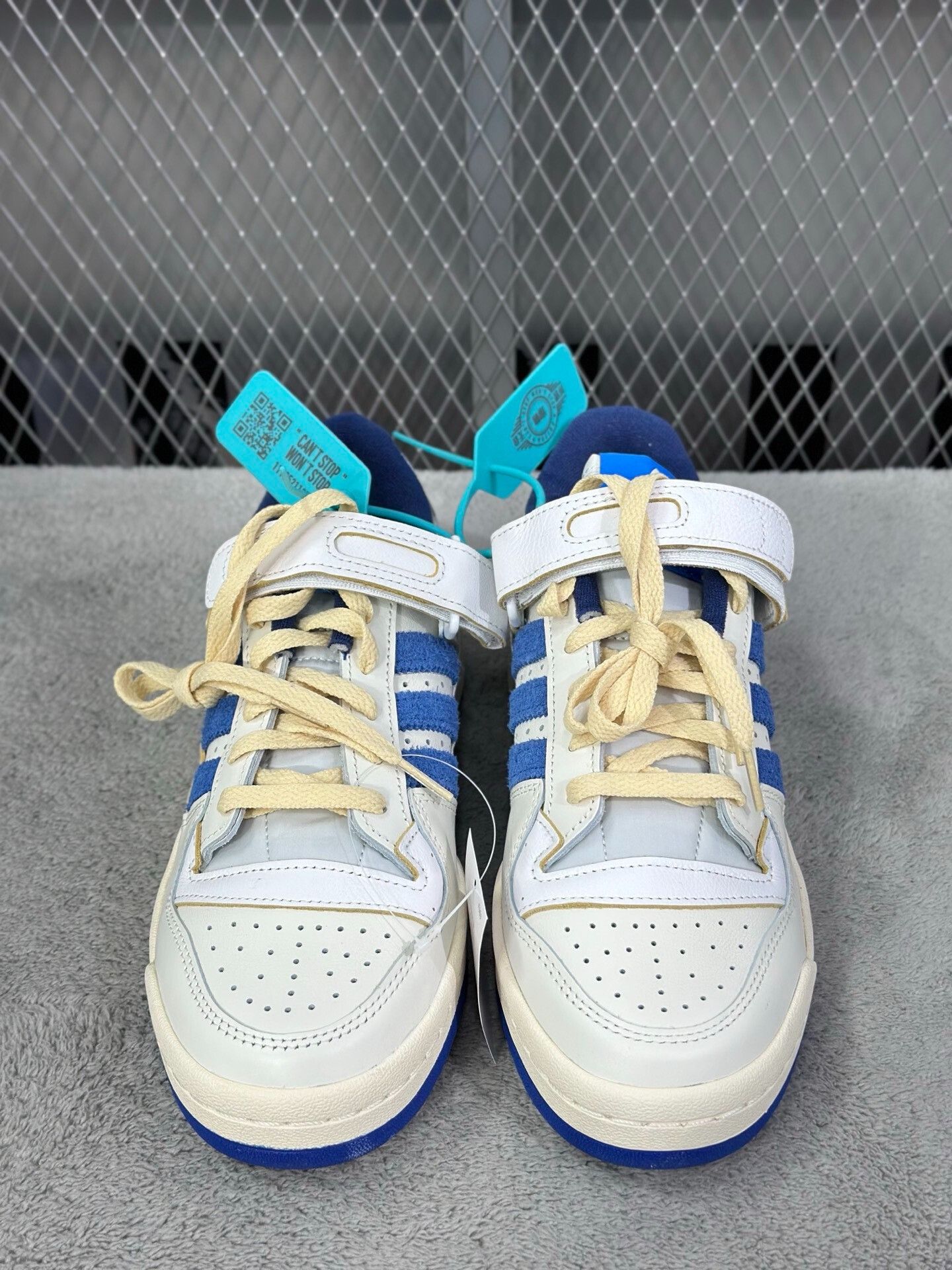 Adidas Adidas Blue Lowtop Sneakers 40.5 Men Size US 8 / EU 41 - 2 Thumbnail