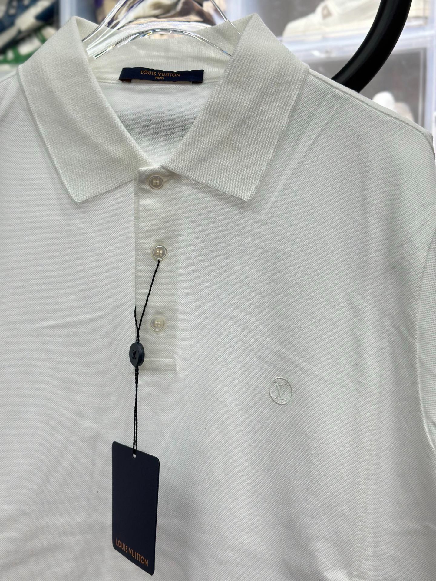 Louis Vuitton Louis Vuitton Retro Embroidered White Polo L Men Size US L / EU 52-54 / 3 - 2 Thumbnail