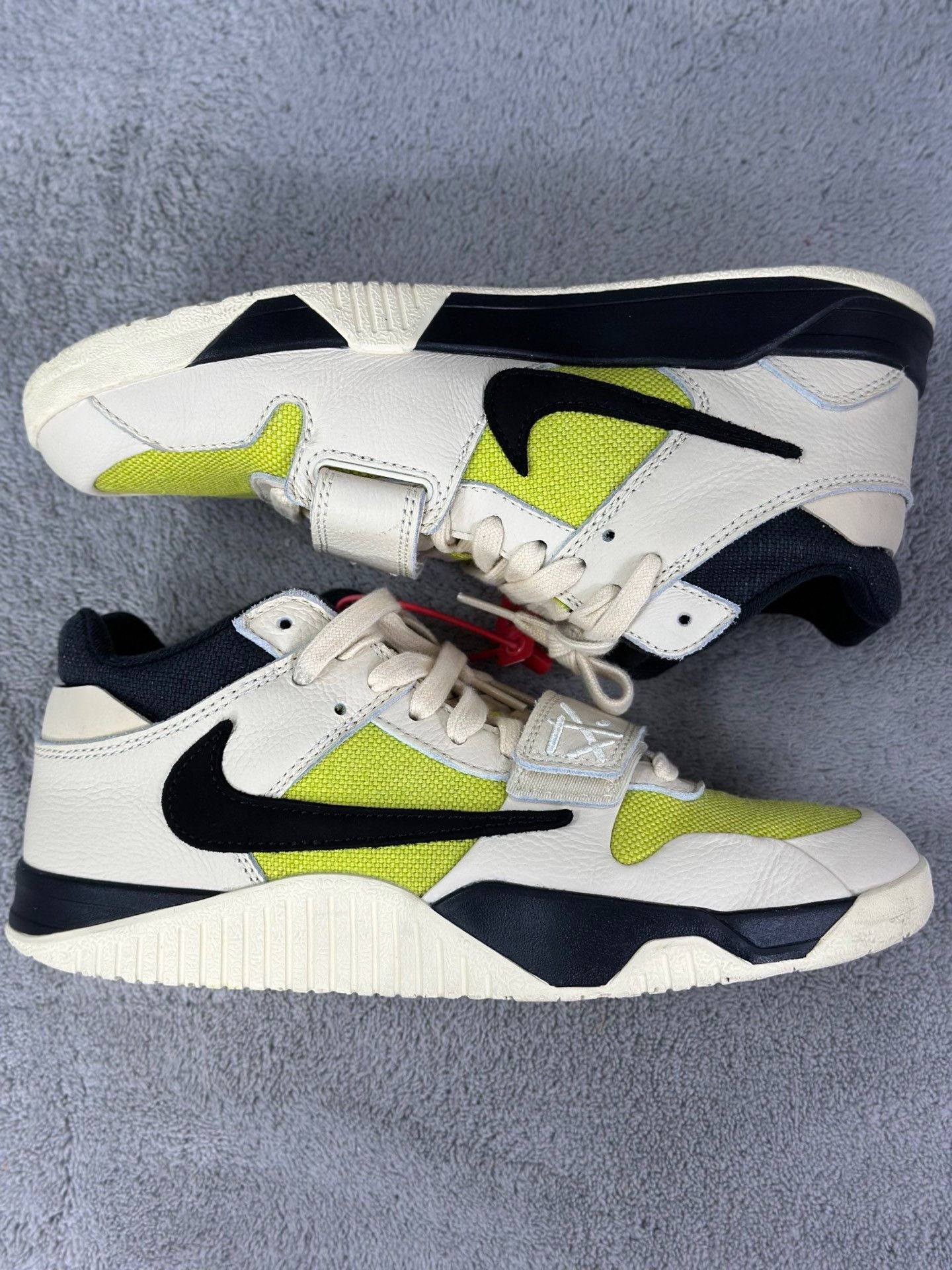 Nike Nike Yellow Lowtop Sneakers 41 Men Size US 8.5 / EU 41-42 - 4 Thumbnail