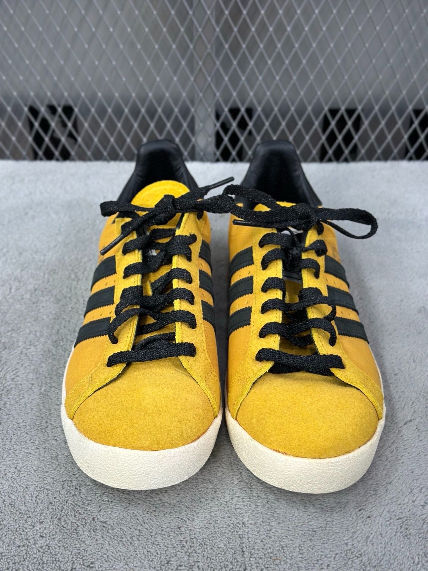 Adidas Adidas Yellow Lowtop Sneakers 43 Men Size US 10 / EU 43 - 2 Thumbnail