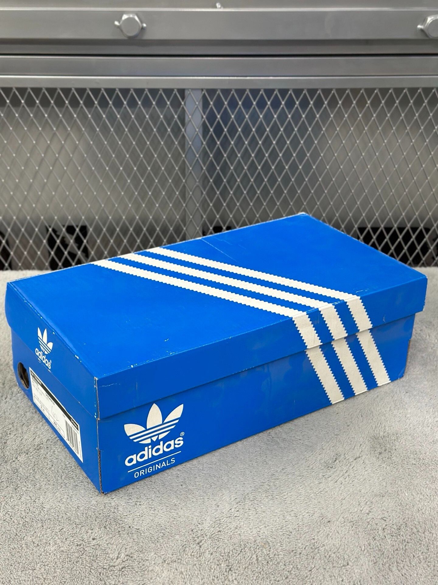 Adidas Adidas Yellow Lowtop Sneakers 43 Men Size US 10 / EU 43 - 8 Thumbnail