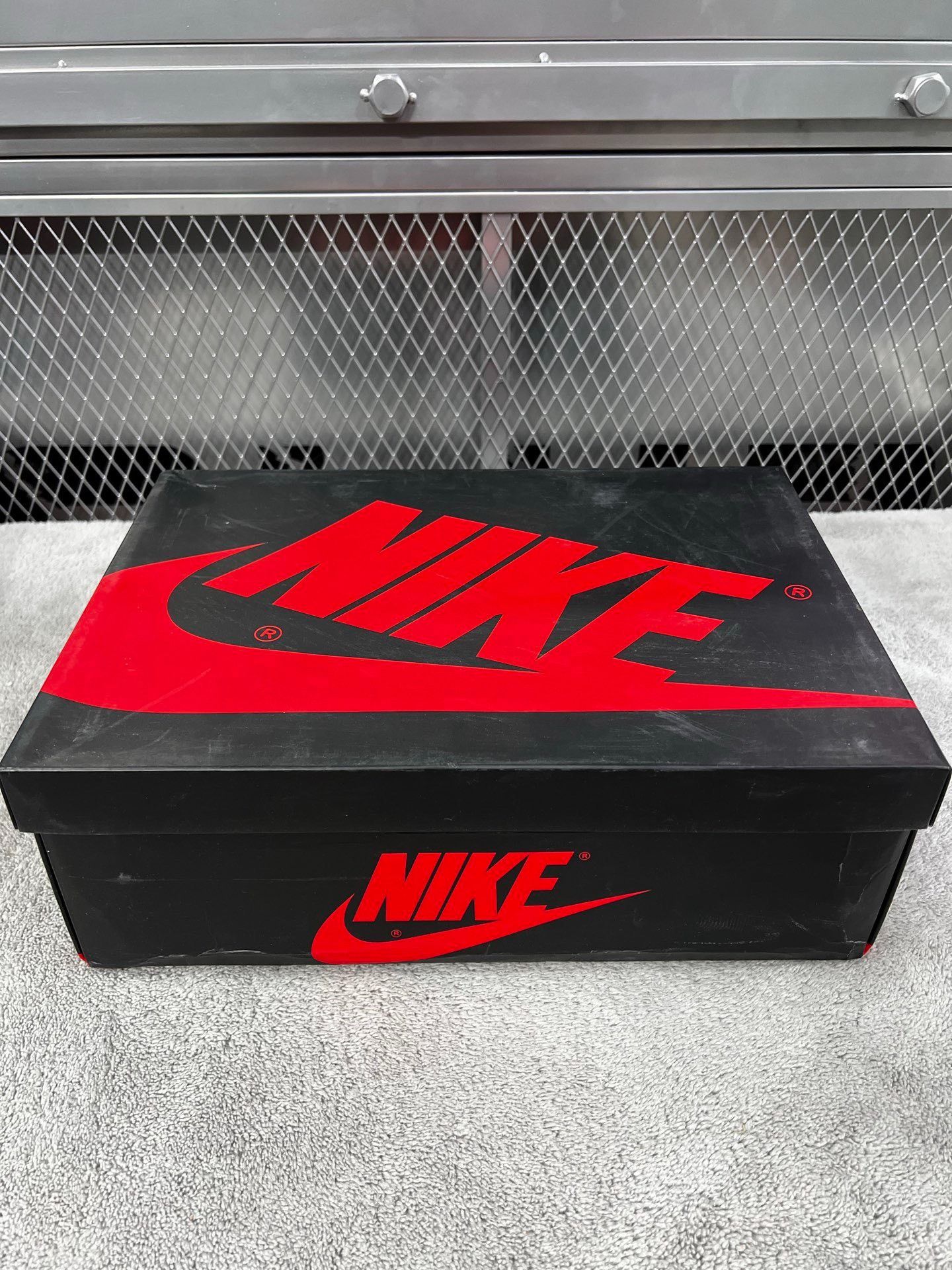 Nike Nike Red Lowtop Sneakers 44.5 Men Size US 11 / EU 44 - 9 Thumbnail