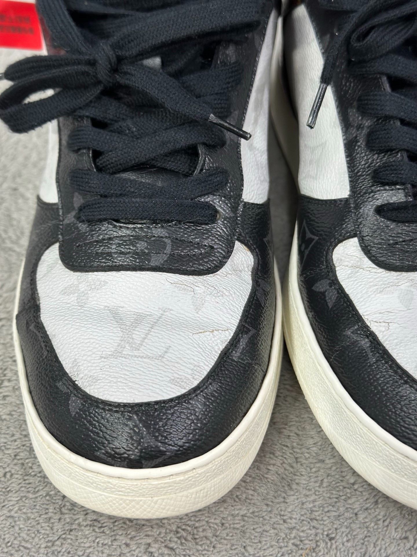 Louis Vuitton Louis Vuitton Laser Purple Hitop Sneakers 42 Men Size US 9 / EU 42 - 7 Thumbnail