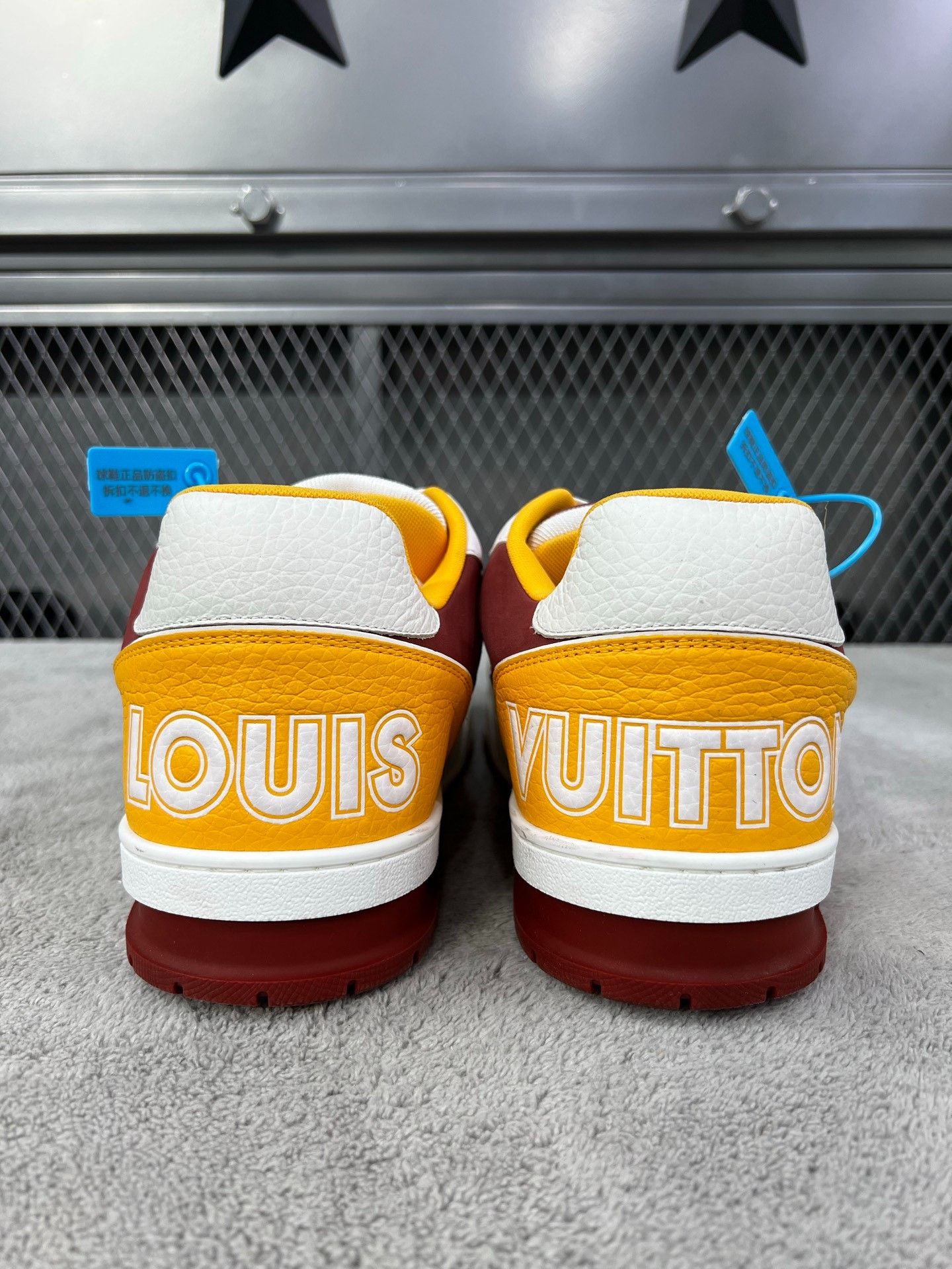 Louis Vuitton Louis Vuitton Training Red Lowtop Sneakers 44 Men Size US 10.5 / EU 43-44 - 7 Thumbnail