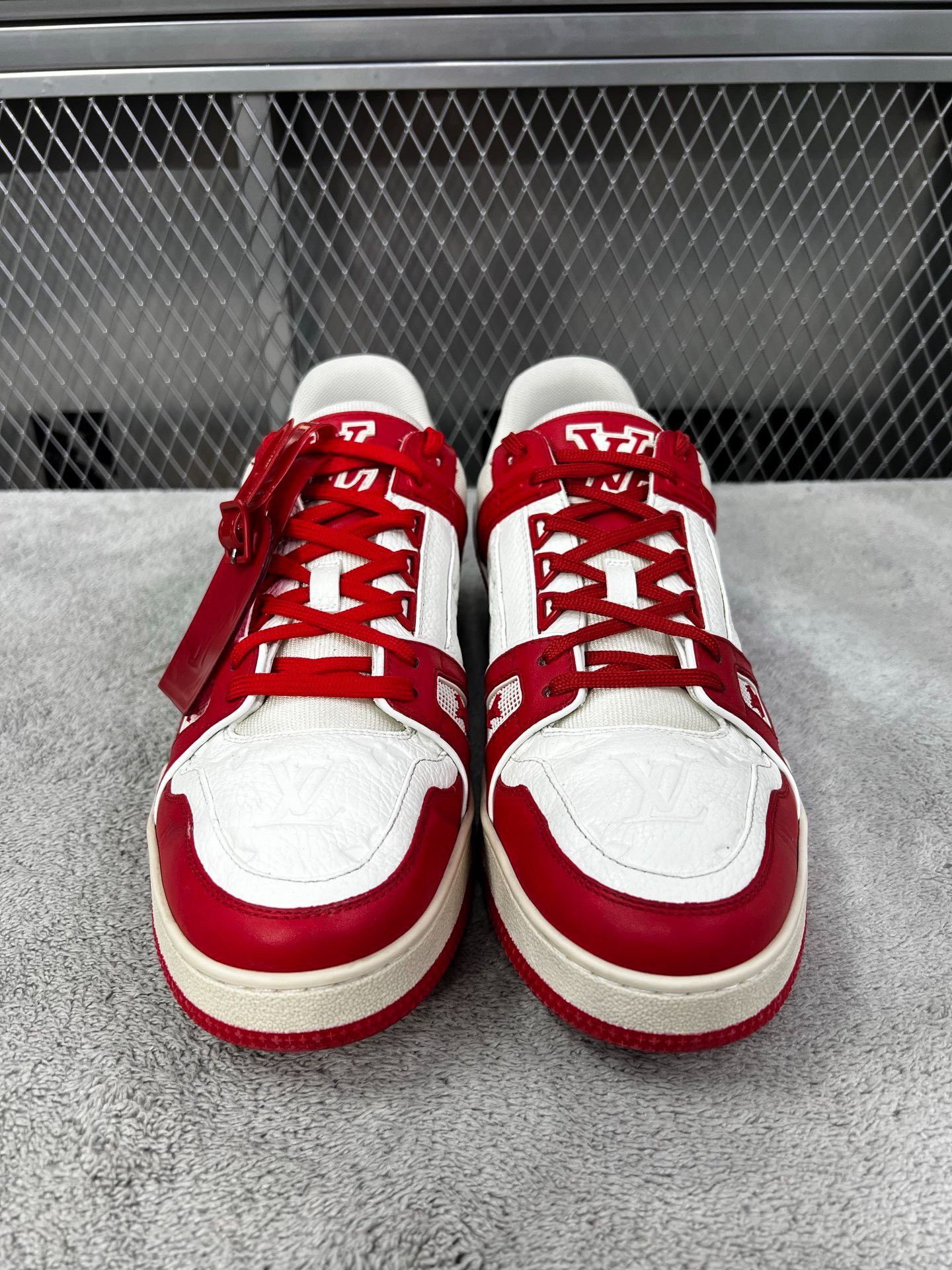 Louis Vuitton Louis Vuitton Training Red Lowtop Sneakers 41 Men Size US 8.5 / EU 41-42 - 2 Thumbnail