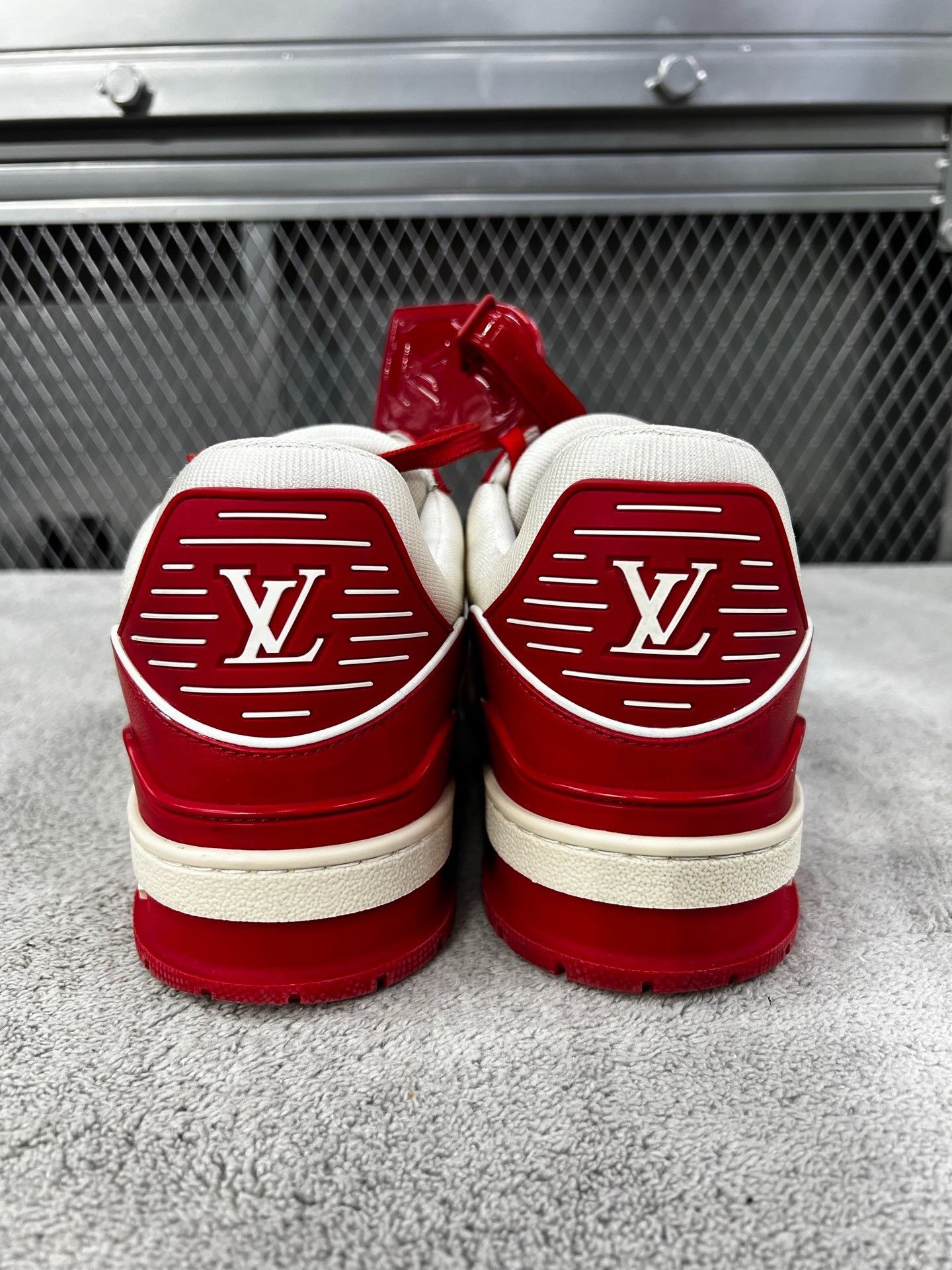 Louis Vuitton Louis Vuitton Training Red Lowtop Sneakers 41 Men Size US 8.5 / EU 41-42 - 7 Thumbnail