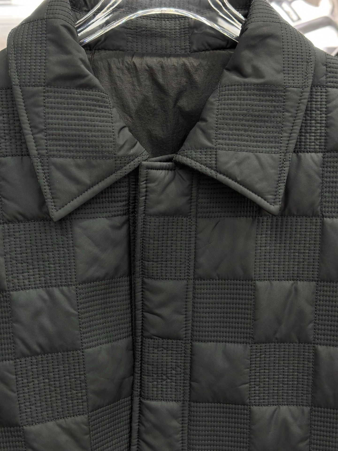 Louis Vuitton Louis Vuitton Checkered Gray Light Jacket M Men Size US M / EU 48-50 / 2 - 2 Thumbnail