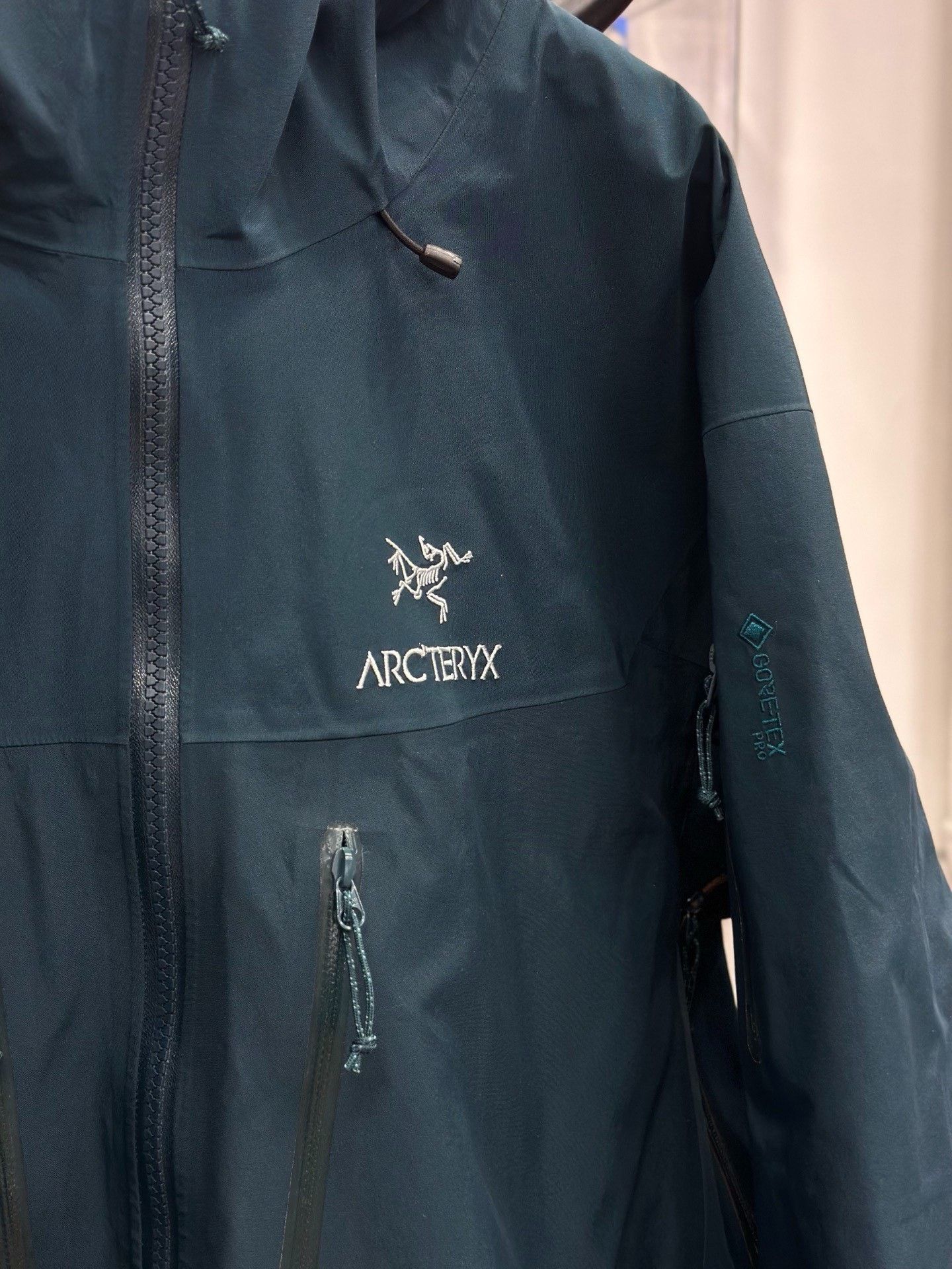 Arc'teryx Arc'teryx Light Jacket L Men Size US L / EU 52-54 / 3 - 2 Thumbnail