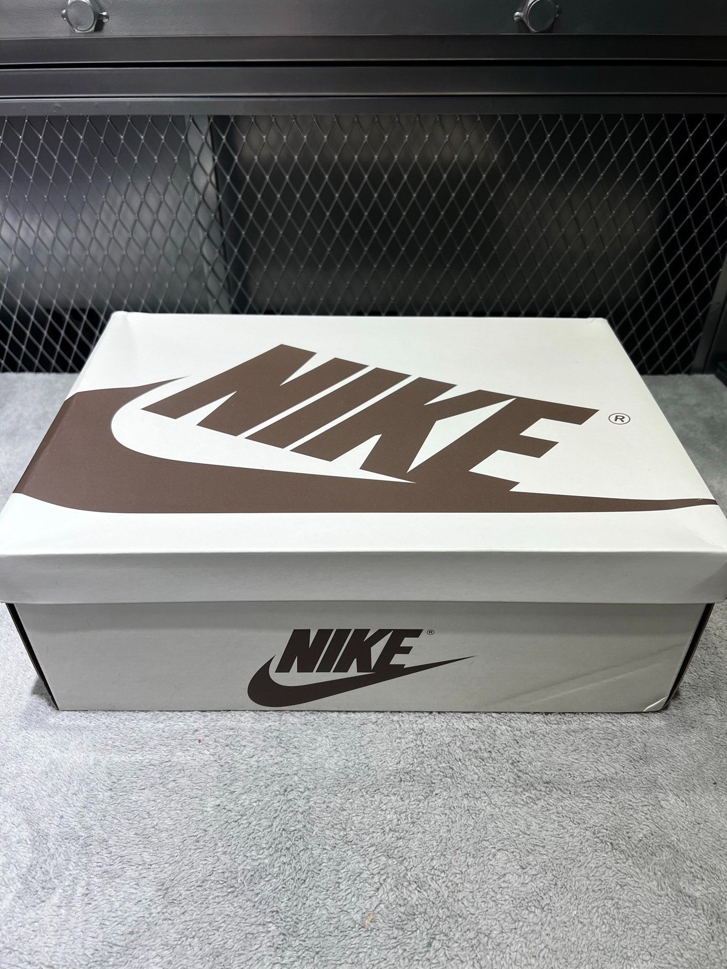 Nike Nike Green Lowtop Sneakers 43 Men Size US 10 / EU 43 - 9 Thumbnail