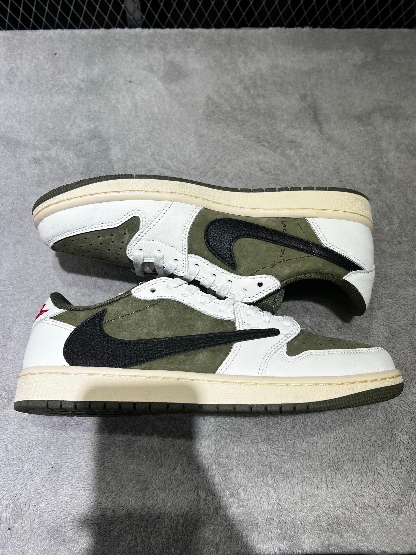 Nike Nike Green Lowtop Sneakers 43 Men Size US 10 / EU 43 - 4 Thumbnail