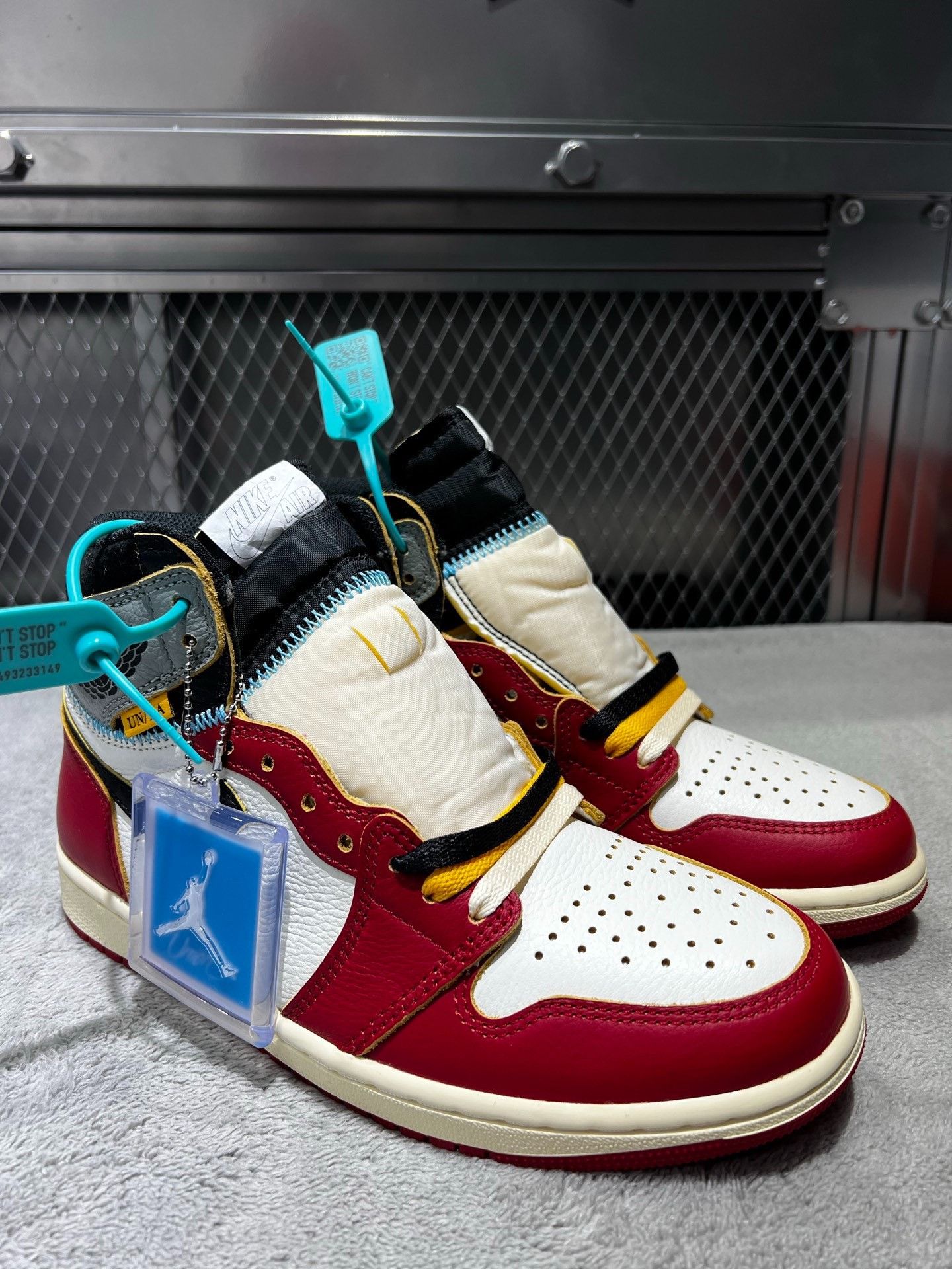 Nike Nike Red Lowtop Sneakers 40 Men Size US 7.5 / EU 40-41 - 3 Thumbnail