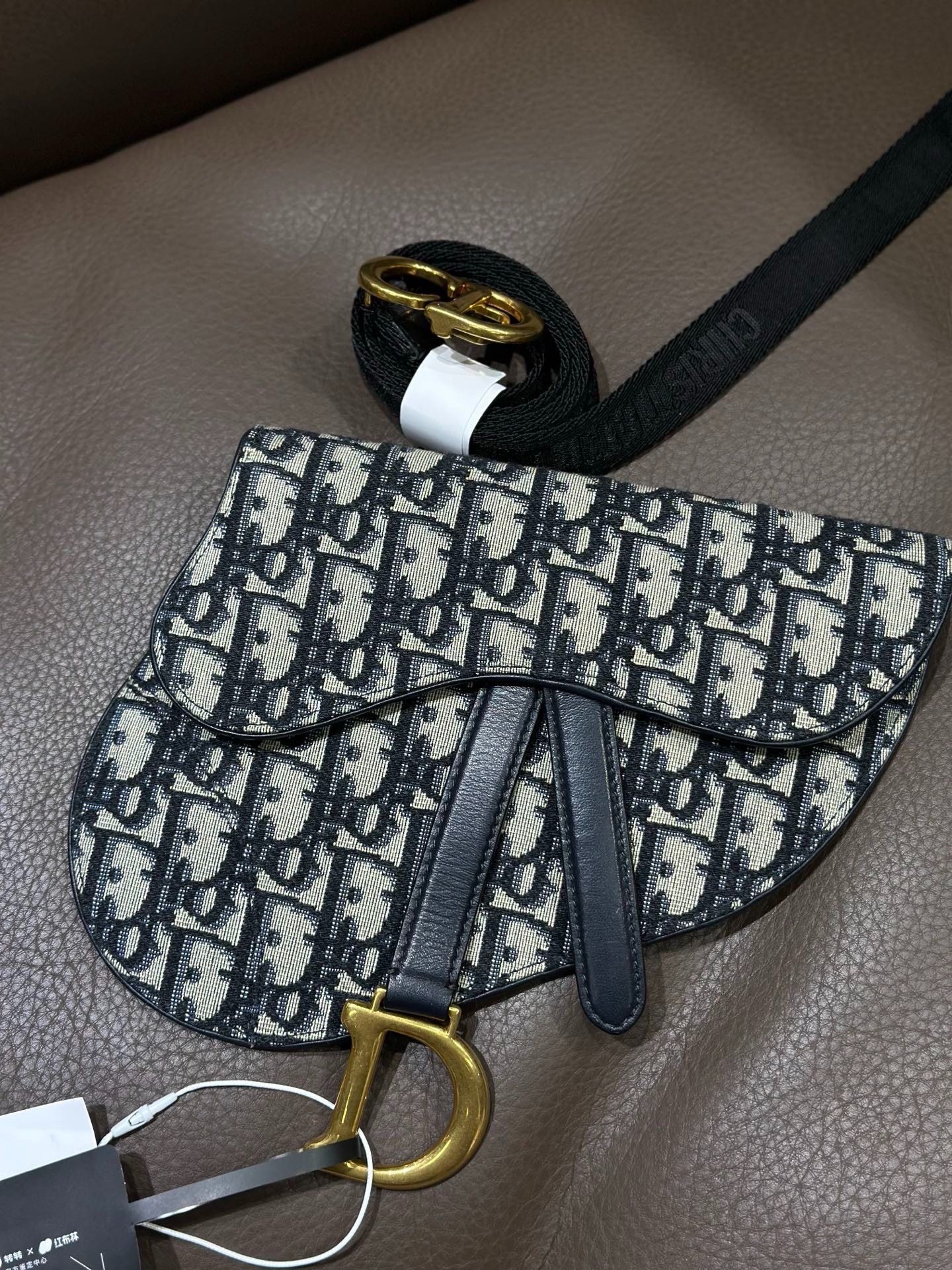 Dior Dior Retro Embroidered Blue Shoulder Bag 44 Women Size ONE SIZE - 2 Thumbnail