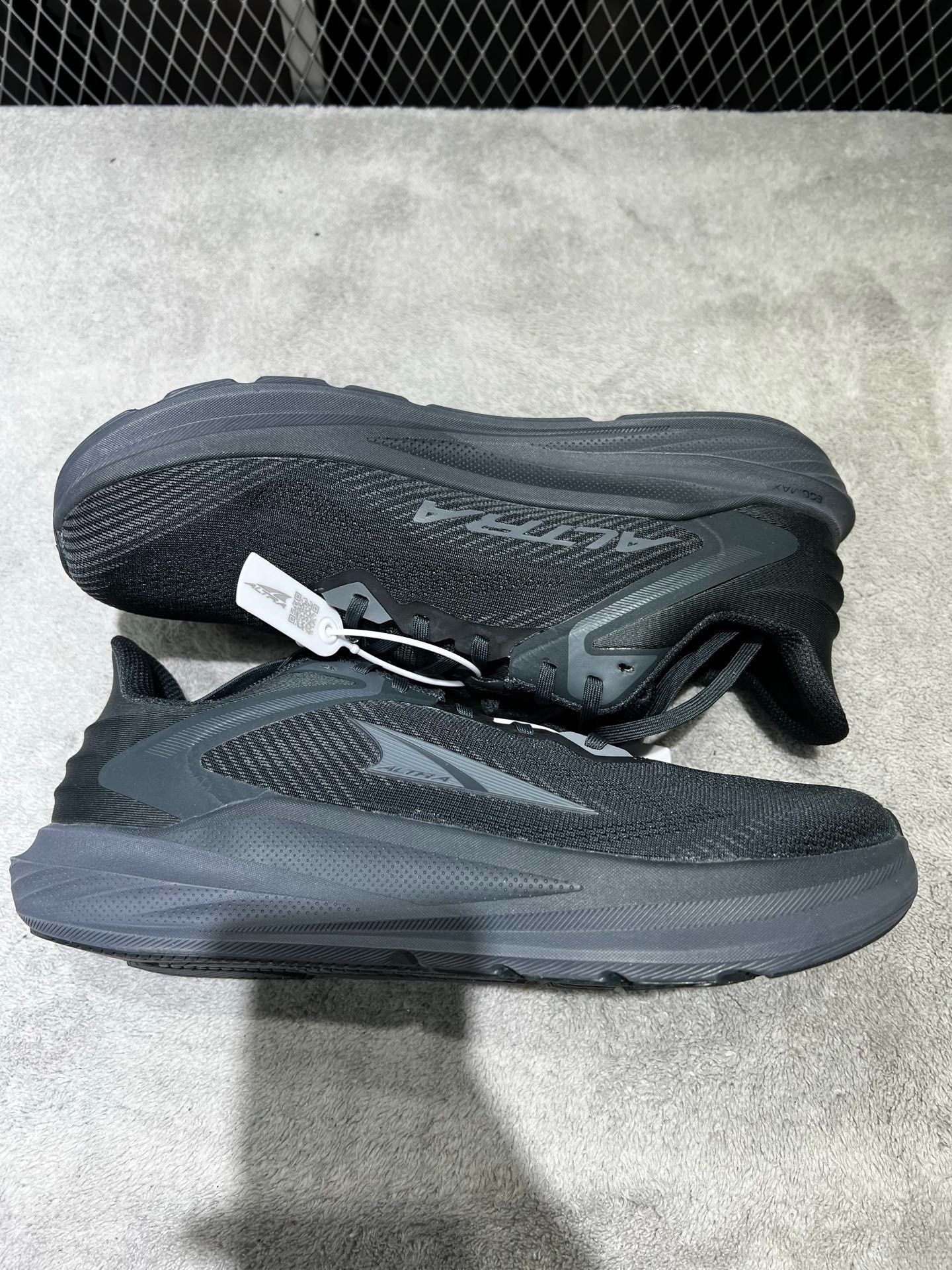 Other Running Gray Lowtop Sneakers 44.5 Men Size US 11 / EU 44 - 4 Thumbnail