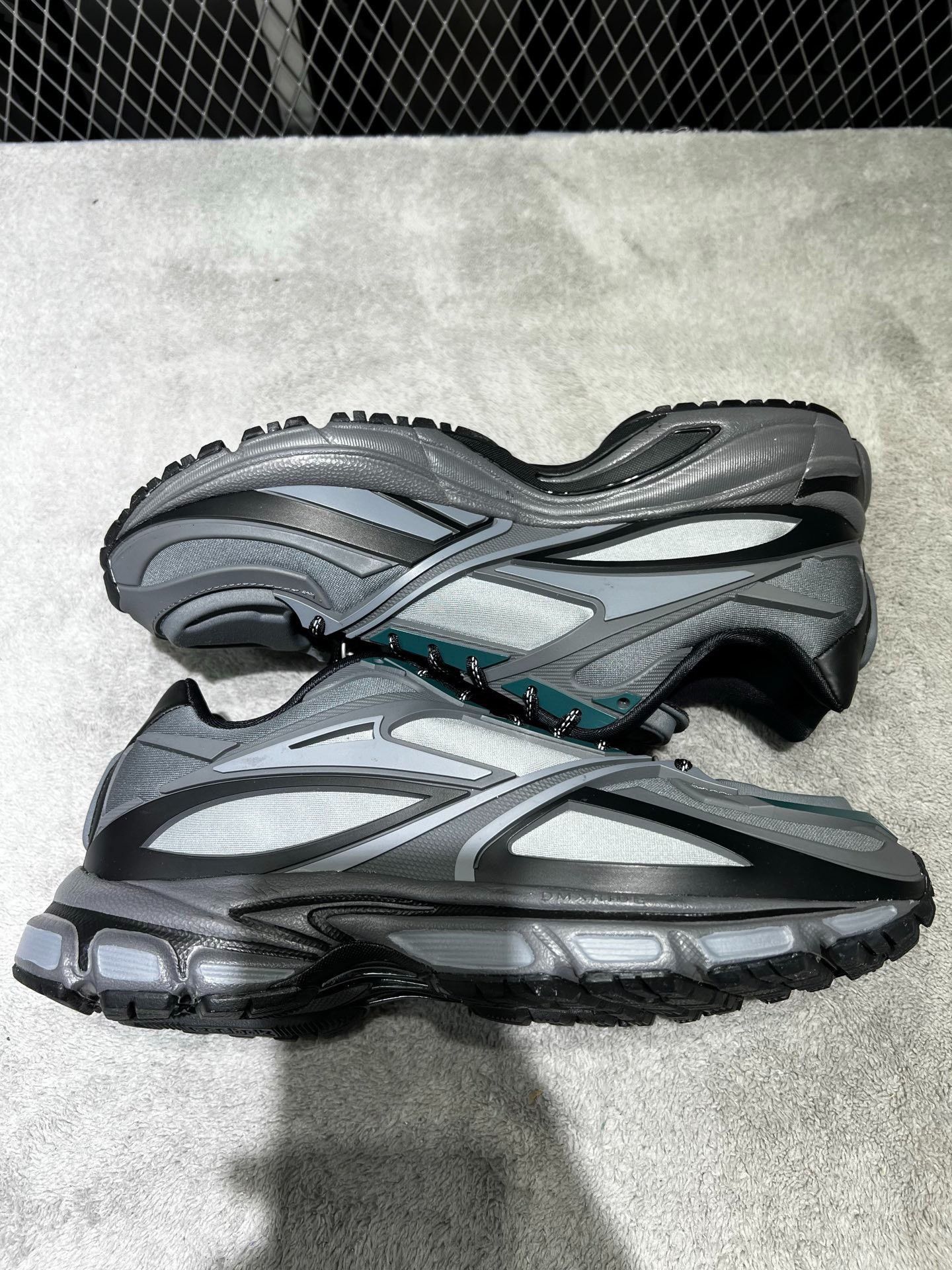 Other Gray Lowtop Sneakers 42 Men Size US 9 / EU 42 - 4 Thumbnail