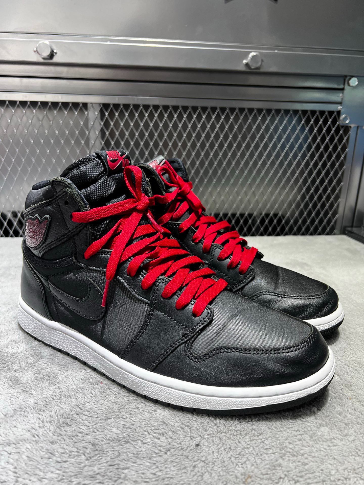 Nike Nike Retro Black Lowtop Sneakers 44.5 Men Size US 11 / EU 44 - 3 Thumbnail