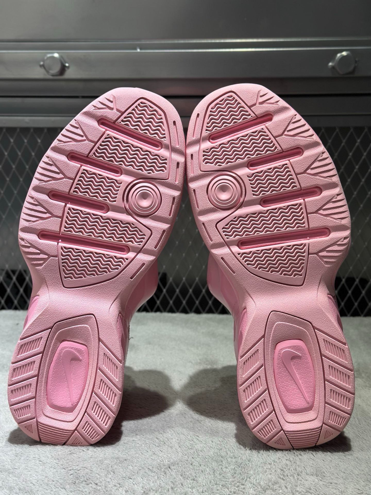 Nike Nike Pink Lowtop Sneakers 40 Men Size US 7.5 / EU 40-41 - 5 Thumbnail