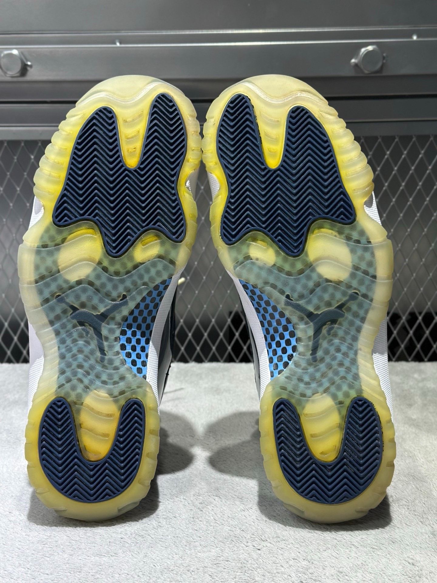Nike Nike Retro Blue Lowtop Sneakers 44.5 Men Size US 11 / EU 44 - 5 Thumbnail