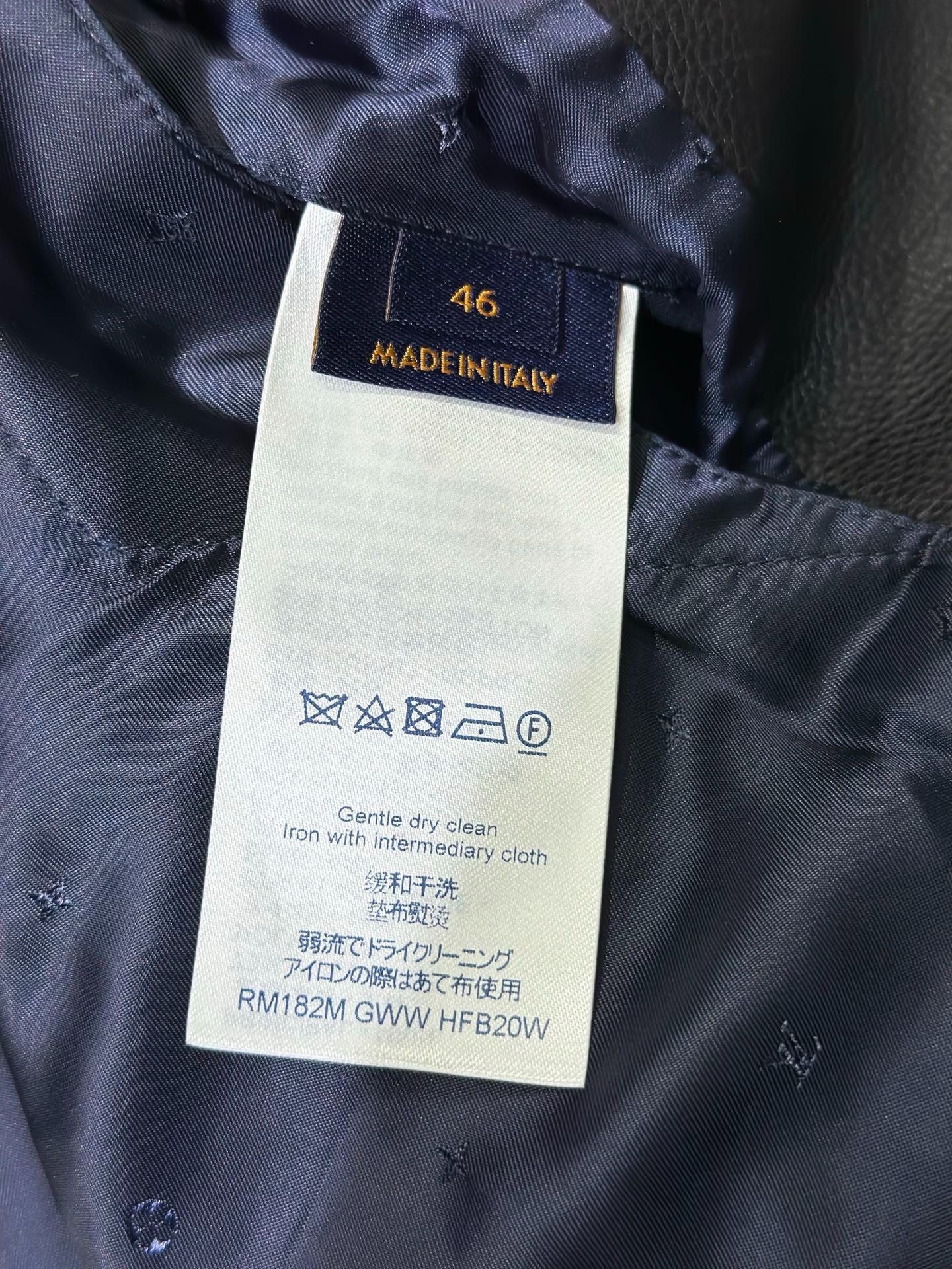 Louis Vuitton Louis Vuitton Light Jacket 44.5 Men Size US L / EU 52-54 / 3 - 7 Thumbnail