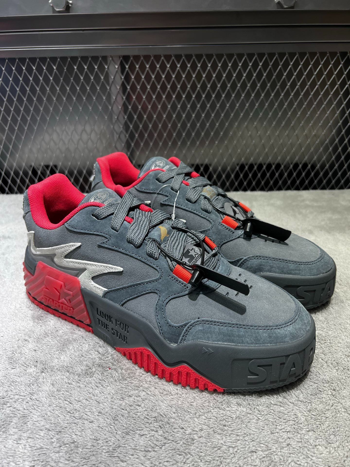 Other Collab Reflective Black Lowtop Sneakers M Men Size US 10 / EU 43 - 3 Thumbnail