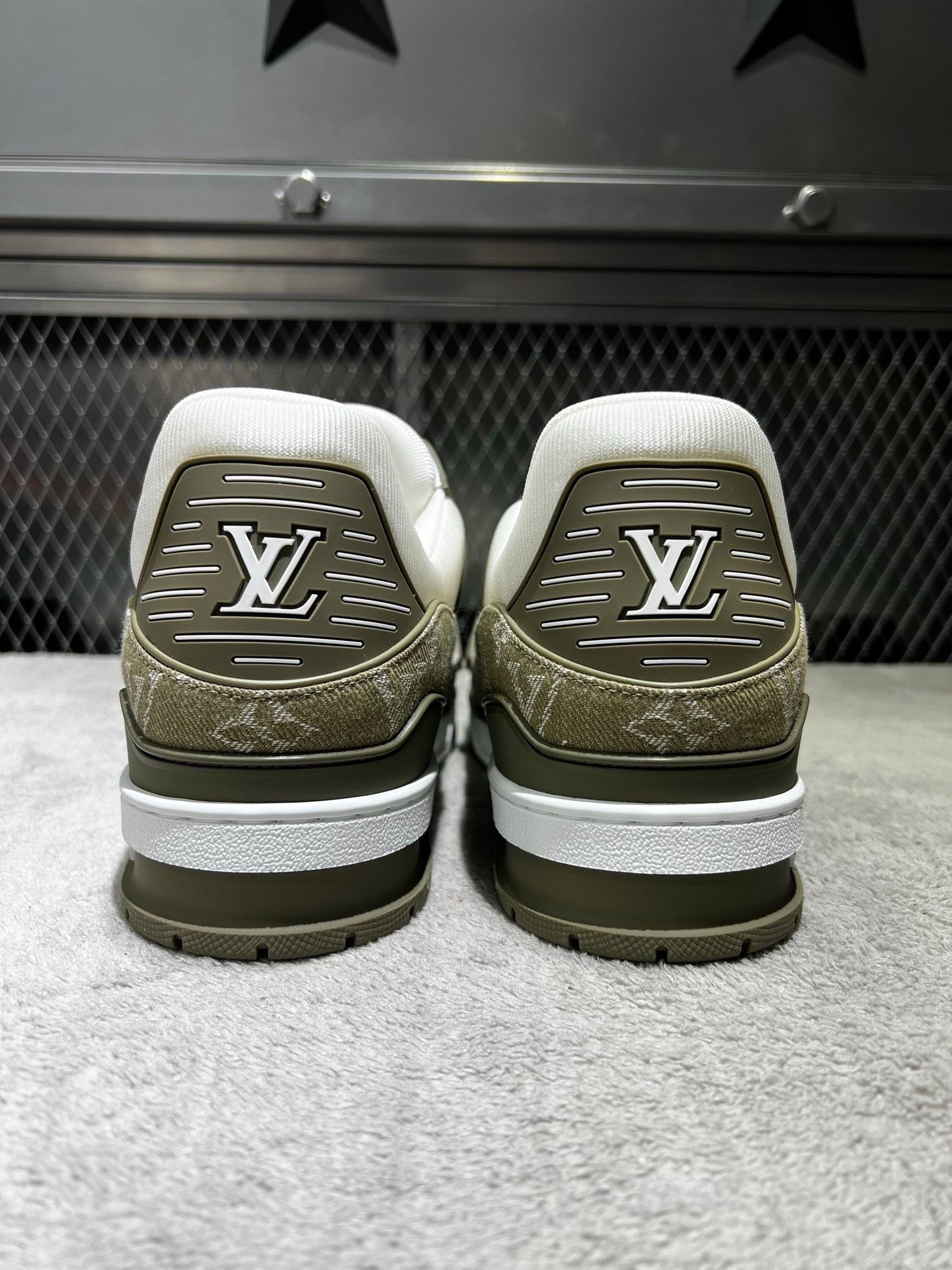 Louis Vuitton Louis Vuitton Training Denim Green Lowtop Sneakers 44 Men Size US 10.5 / EU 43-44 - 6 Thumbnail