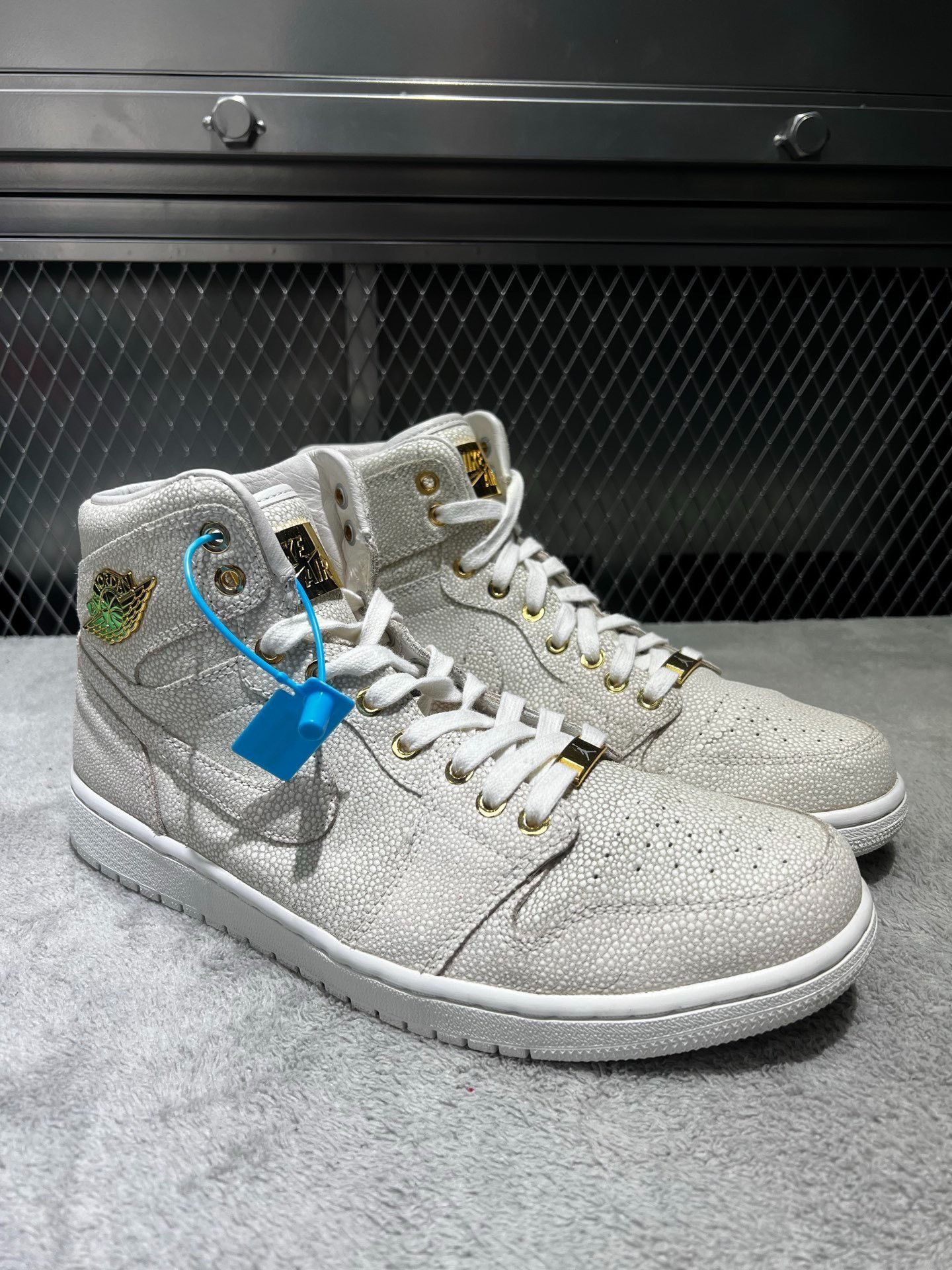 Nike Nike Retro White Lowtop Sneakers 44.5 Men Size US 11 / EU 44 - 3 Thumbnail