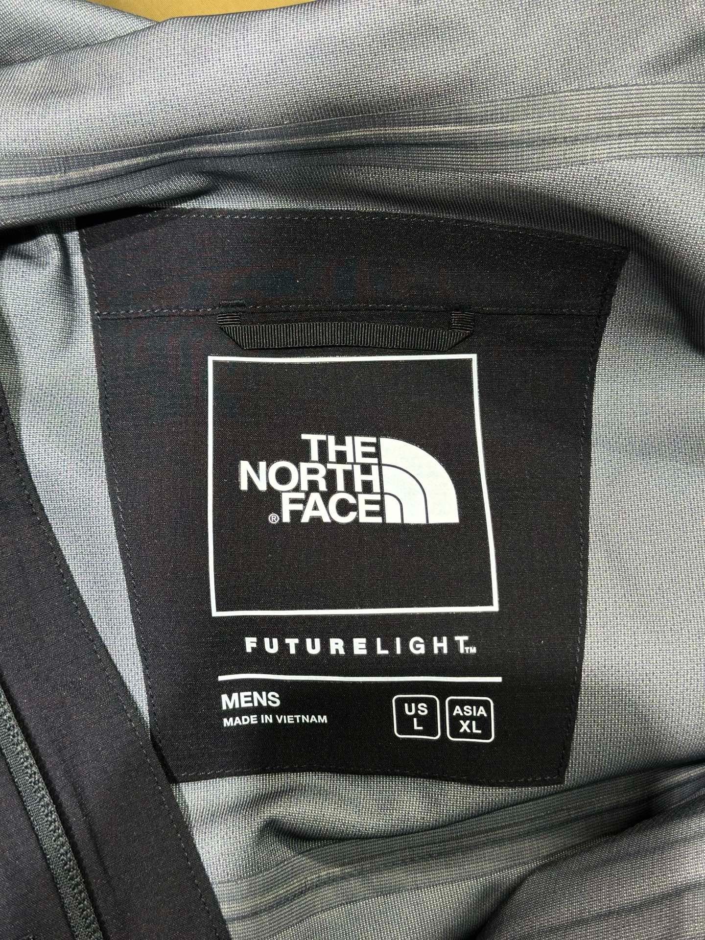 The North Face The North Face Black Light Jacket L Men Size US L / EU 52-54 / 3 - 4 Thumbnail