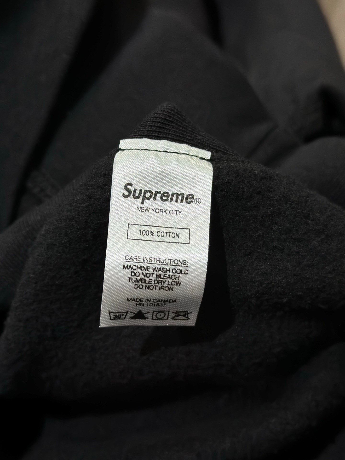 Supreme Supreme Black Hoodie L Men Size US L / EU 52-54 / 3 - 5 Thumbnail