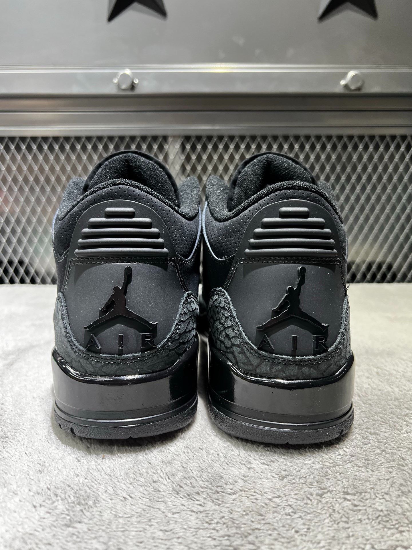 Nike Nike Black Lowtop Sneakers 44 Men Size US 10.5 / EU 43-44 - 6 Thumbnail