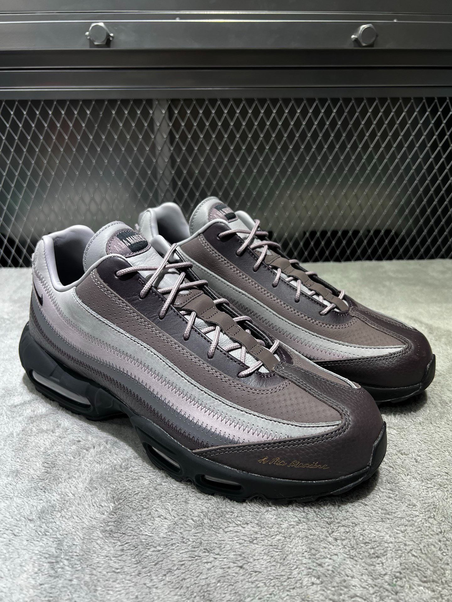 Nike Nike MAX 9 Pink Lowtop Sneakers 44.5 Men Size US 11 / EU 44 - 3 Thumbnail