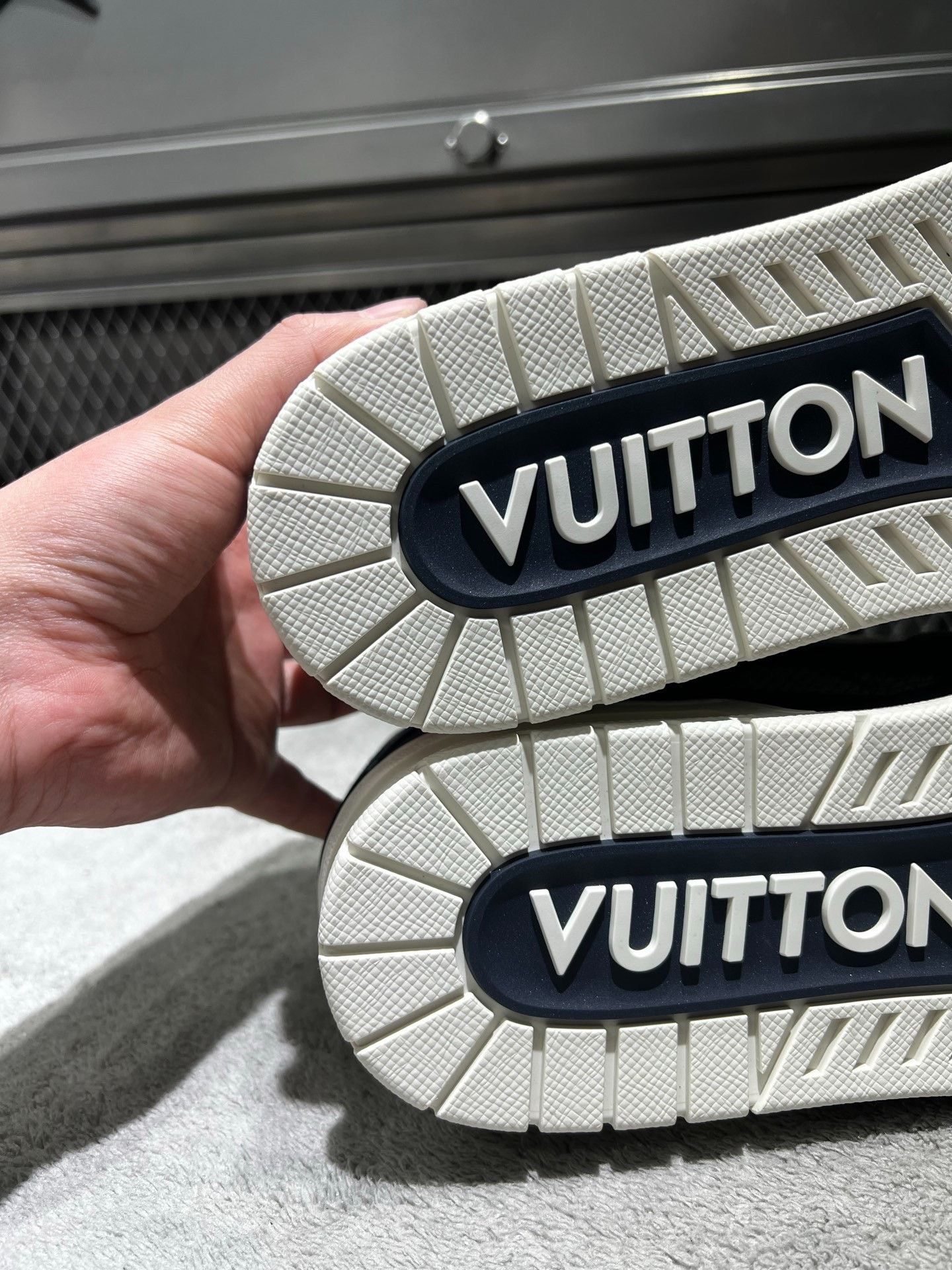 Louis Vuitton Louis Vuitton Training Denim Blue Lowtop Sneakers 44 Men Size US 10.5 / EU 43-44 - 6 Thumbnail