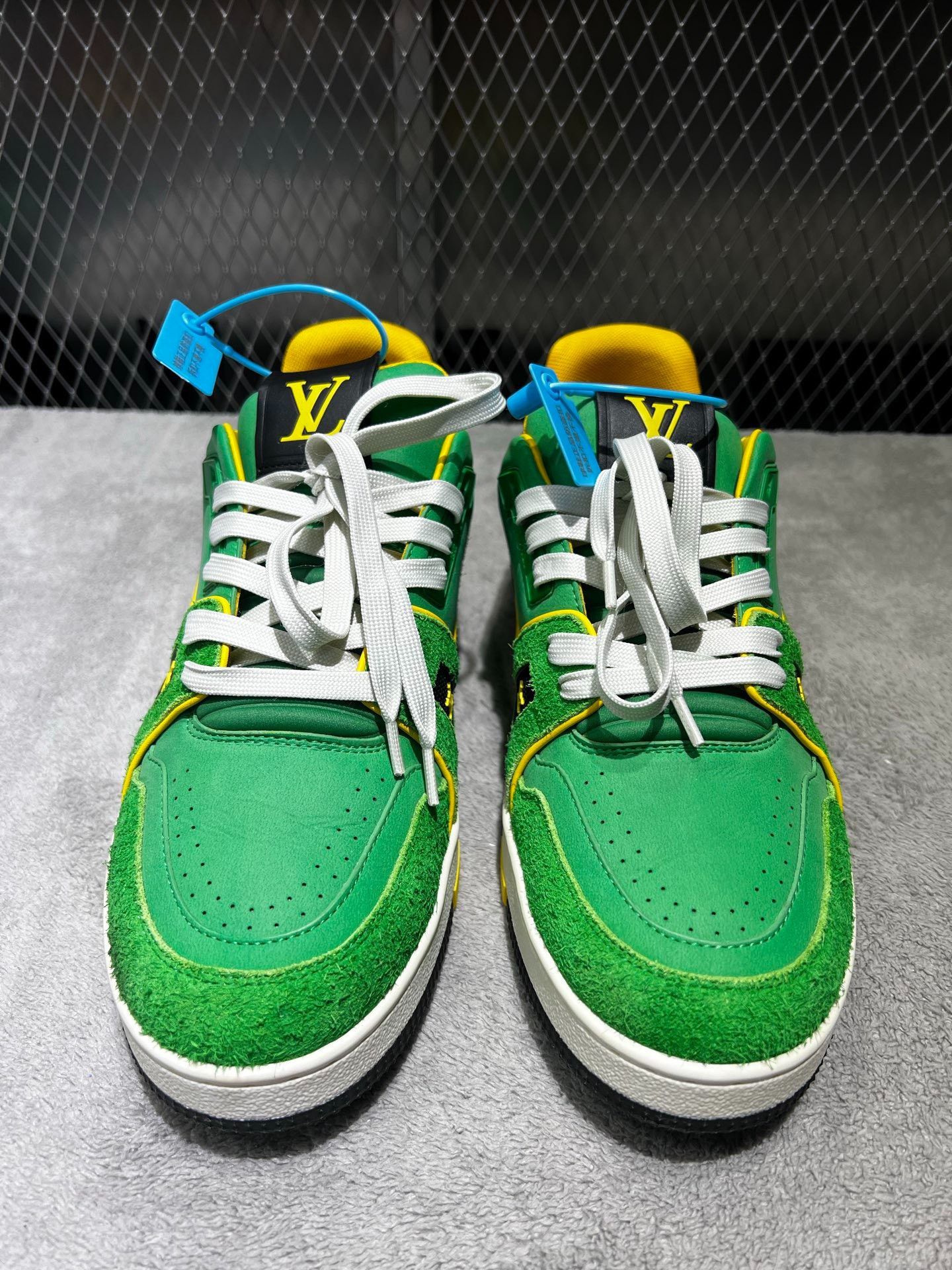 Louis Vuitton Louis Vuitton Training Green Lowtop Sneakers 42 Men Size US 9 / EU 42 - 2 Thumbnail