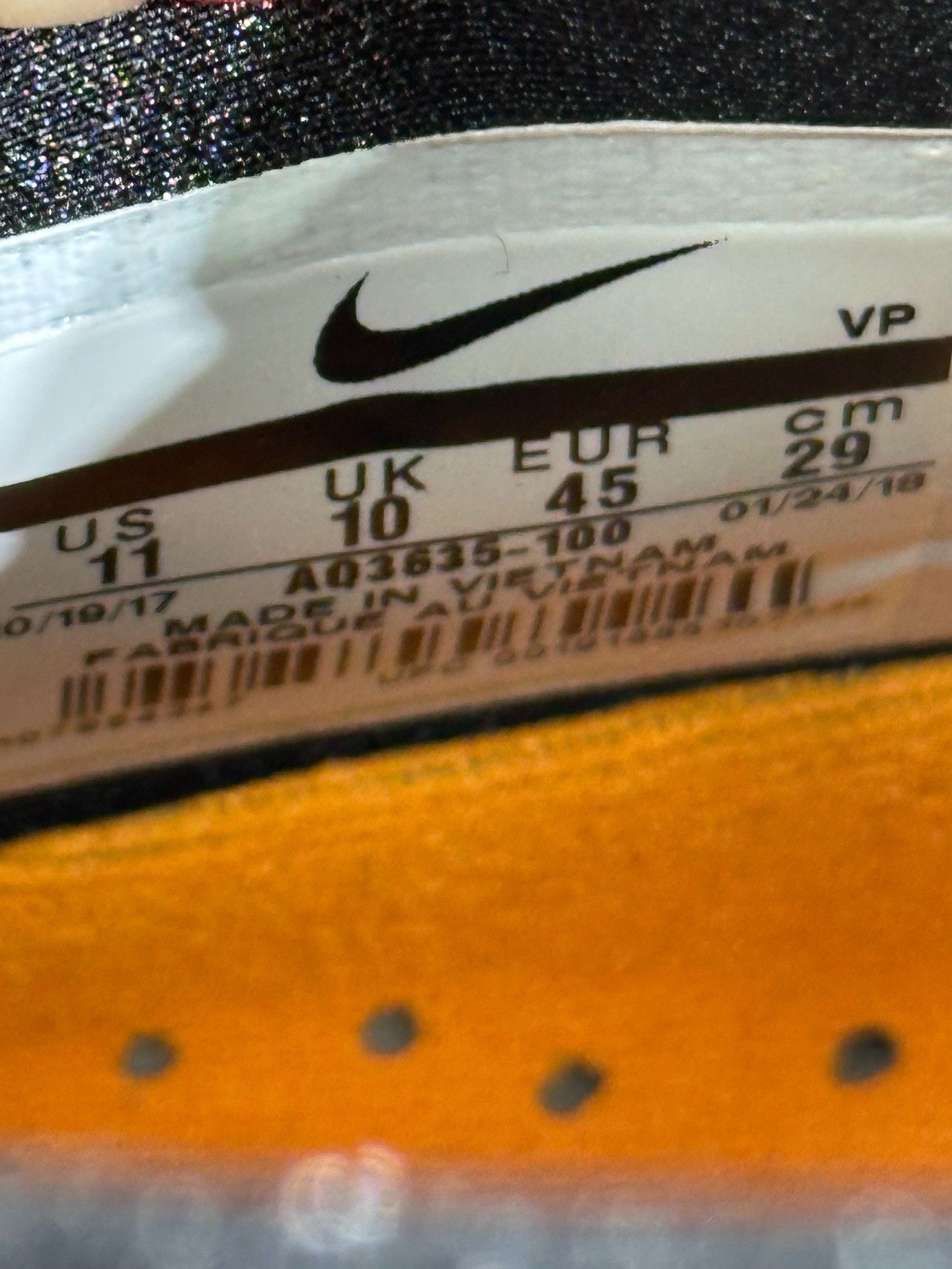 Undefeated Undefeated KOBE 1 White Lowtop Sneakers 45 Men Size US 11.5 / EU 44-45 - 7 Thumbnail
