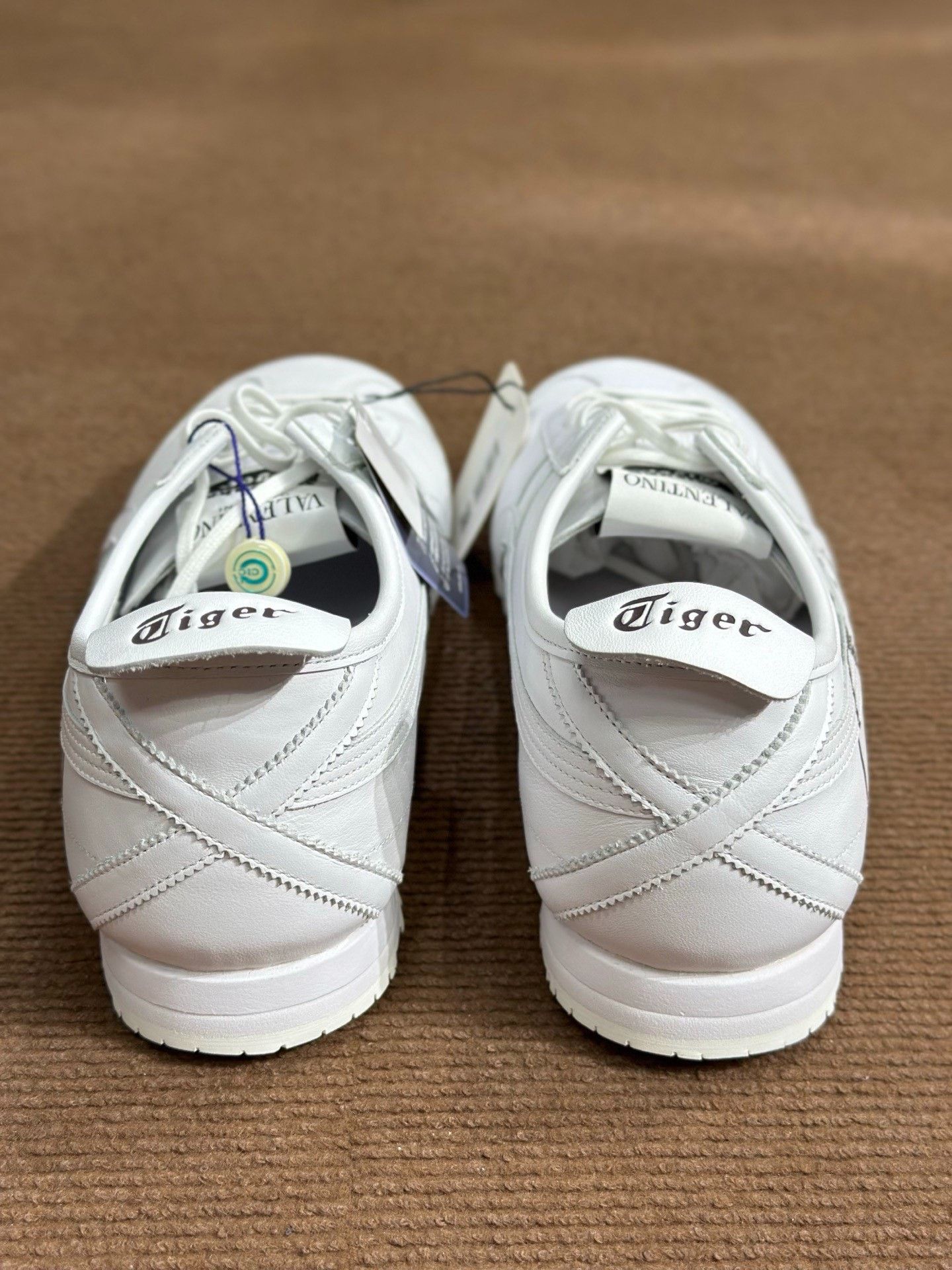 Valentino Valentino Tiger White Lowtop Sneakers 43.5 Men Size US 10.5 / EU 43-44 - 6 Thumbnail