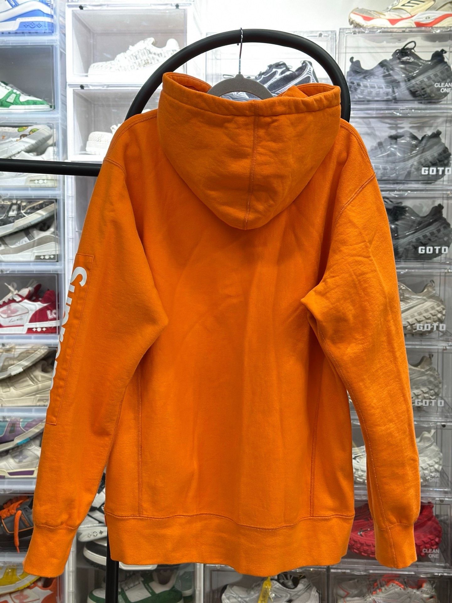 Supreme Supreme Retro Orange Hoodie L Men Size US L / EU 52-54 / 3 - 2 Thumbnail