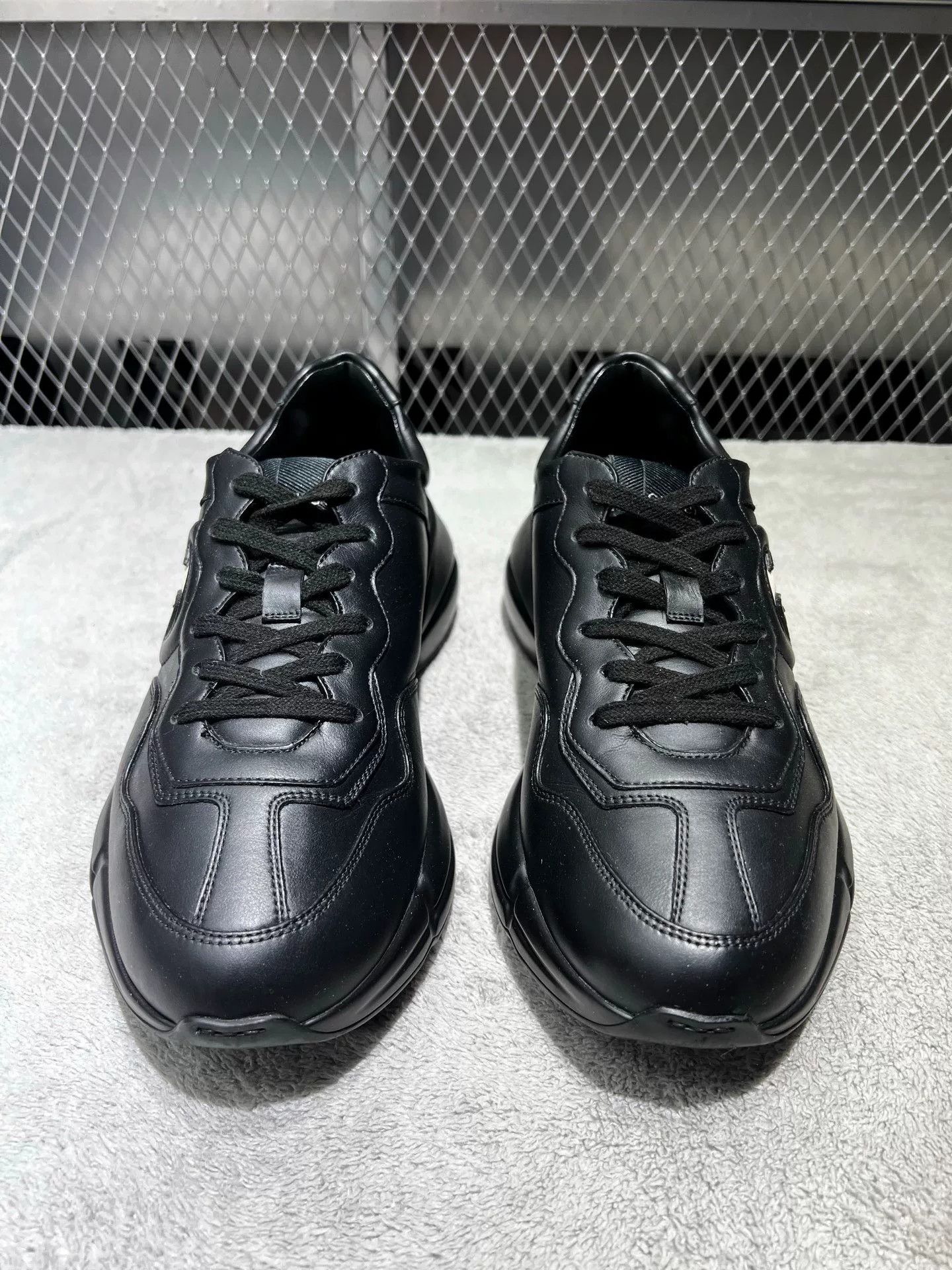 Gucci Gucci Leather Black Lowtop Sneakers 41 Men Size US 8.5 / EU 41-42 - 2 Thumbnail