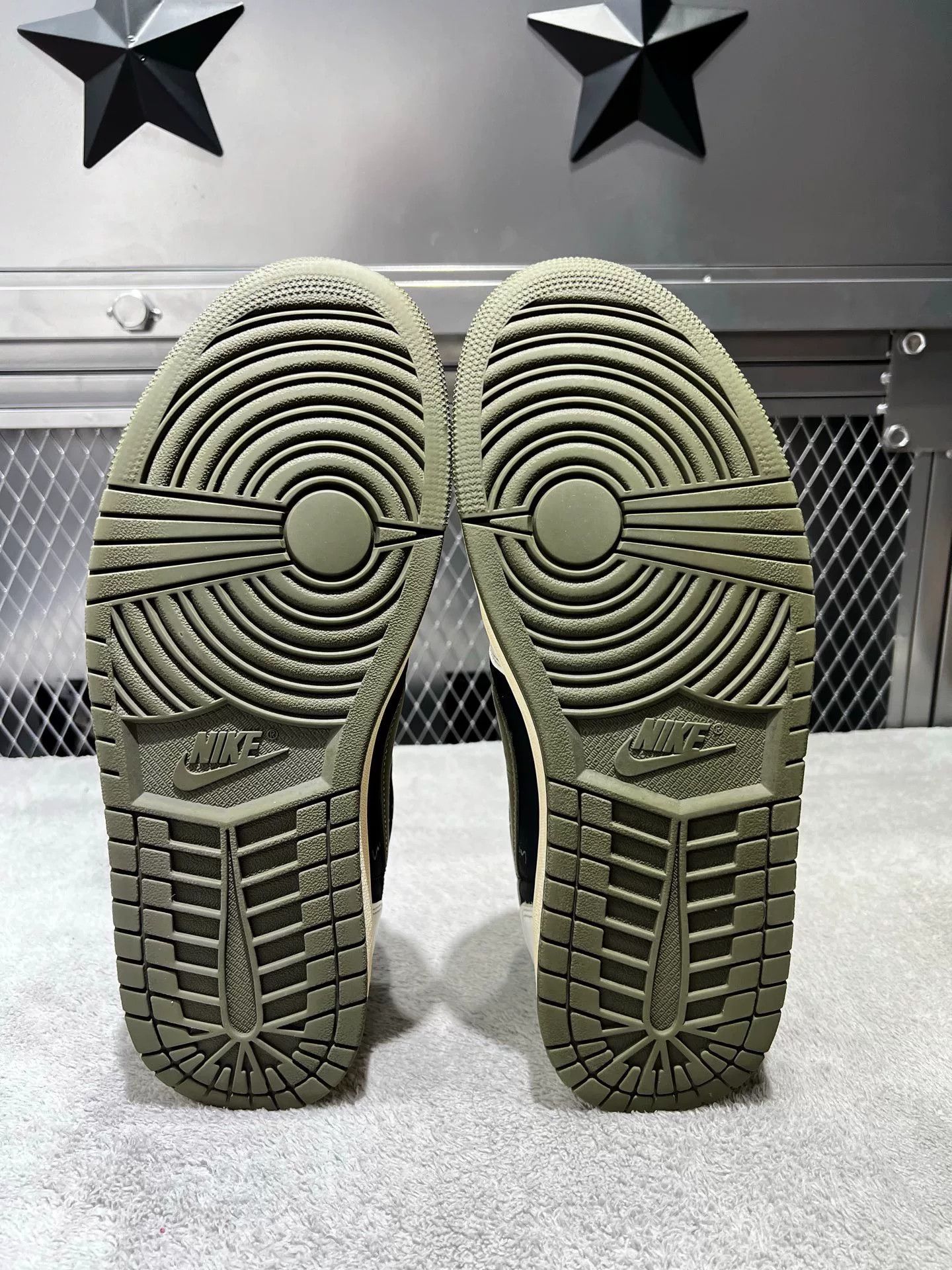 Nike Nike Green Lowtop Sneakers 45 Men Size US 11.5 / EU 44-45 - 5 Thumbnail