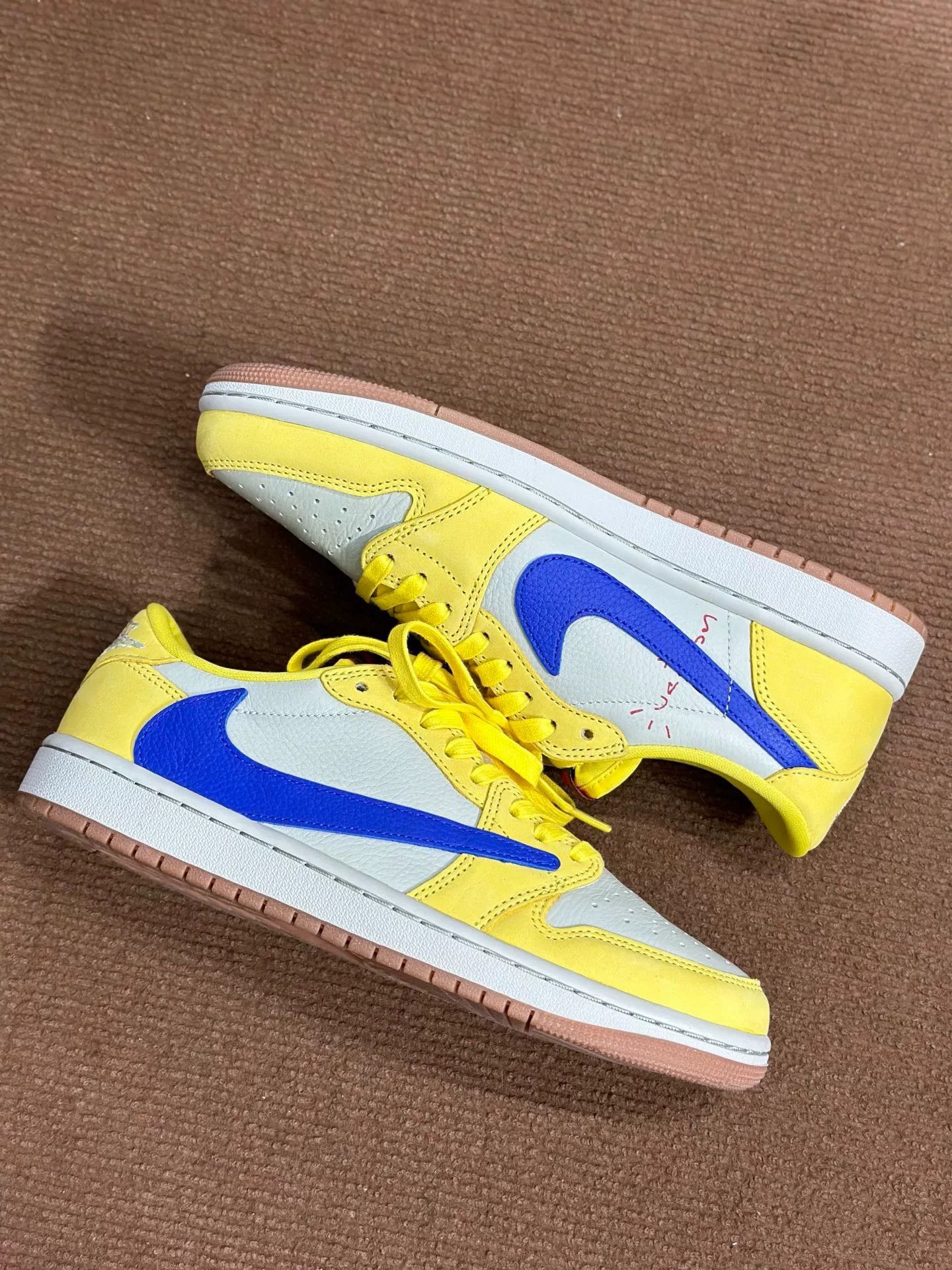 Nike Nike Retro Yellow Lowtop Sneakers 40 Men Size US 7.5 / EU 40-41 - 4 Thumbnail