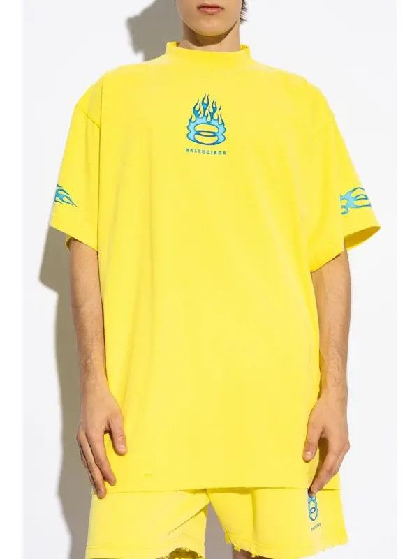 Balenciaga Oversized Burning Unity T-shirt in Yellow Size US XS / EU 42 / 0 - 4 Thumbnail