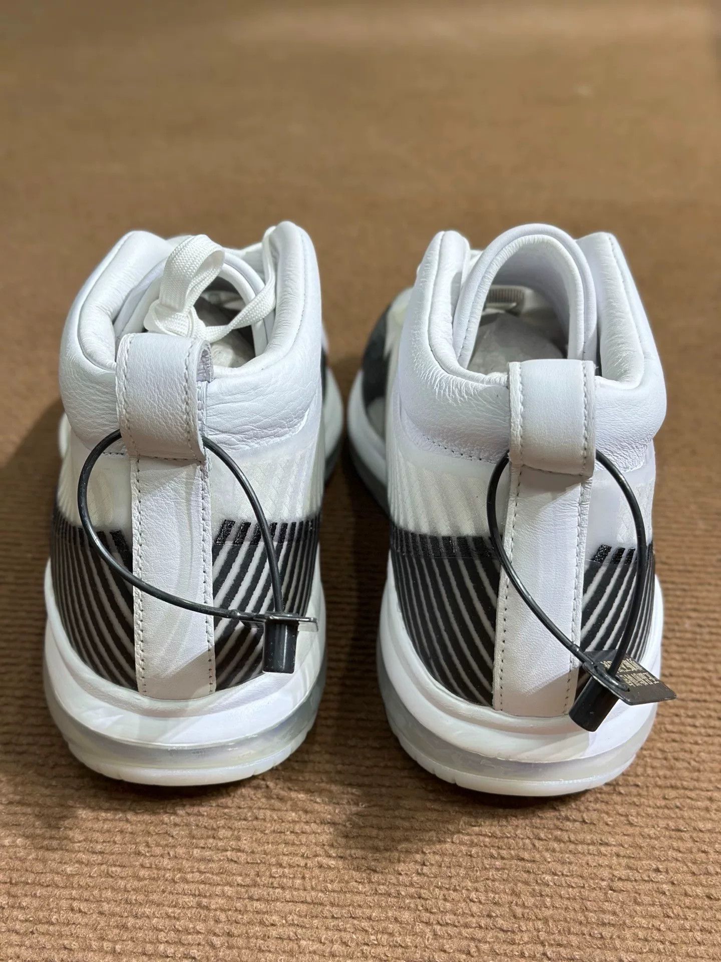 Nike Nike White Lowtop Sneakers 43 Men Size US 10 / EU 43 - 6 Thumbnail